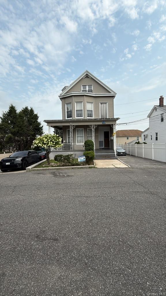 225 Edgewood Avenue