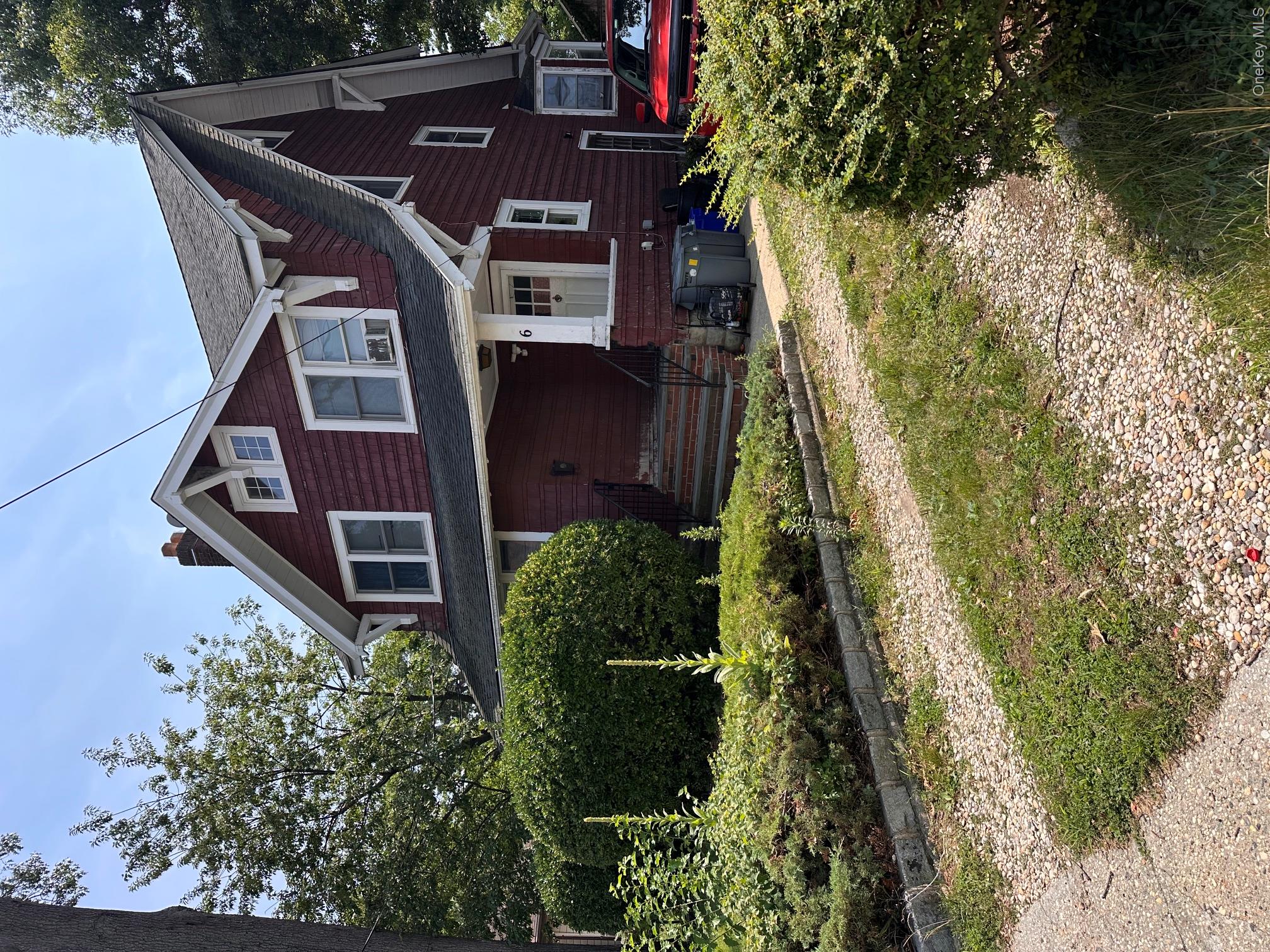 6 Forest Avenue