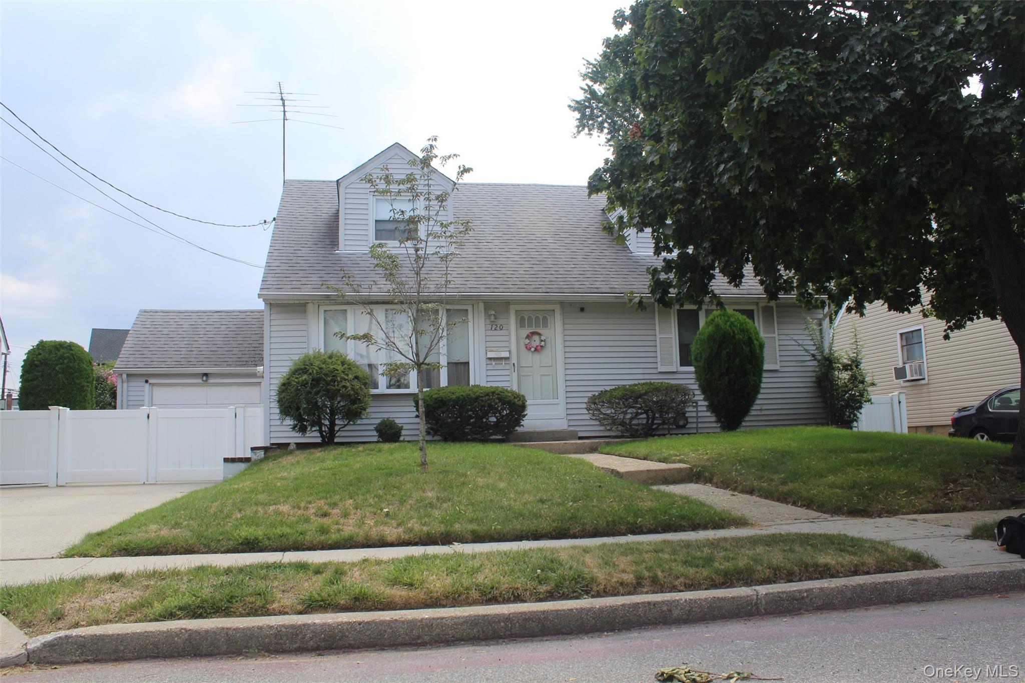 Property photo 2