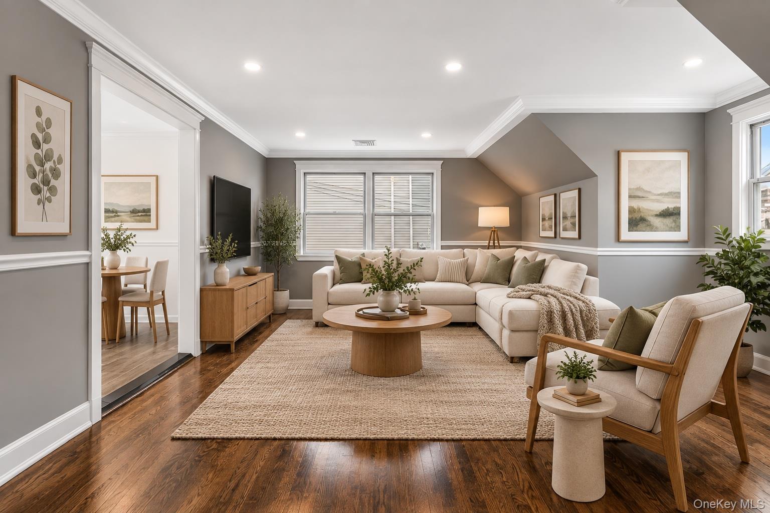 85 Franklin Avenue Unit: 2