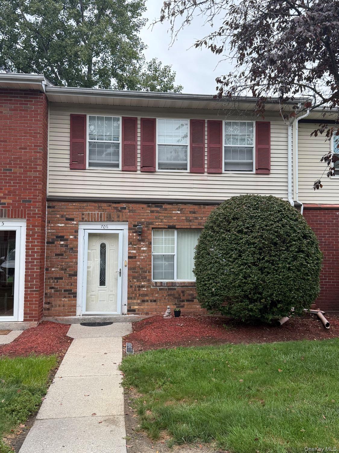 276 Temple Hill Road Unit: 706