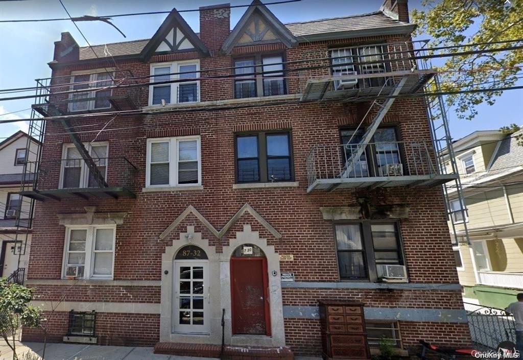 87-30 114Th St, Richmond Hill, NY 11418