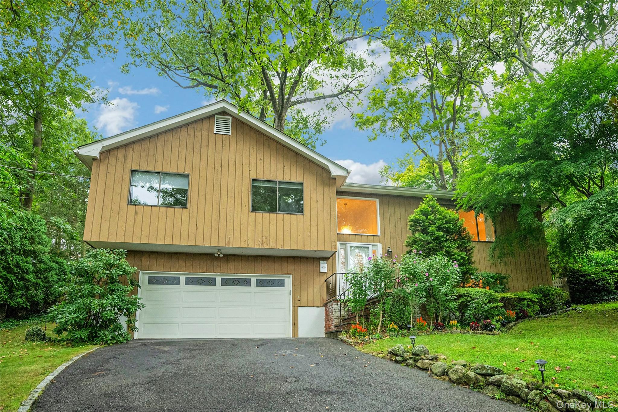 44 Hillside Lane
