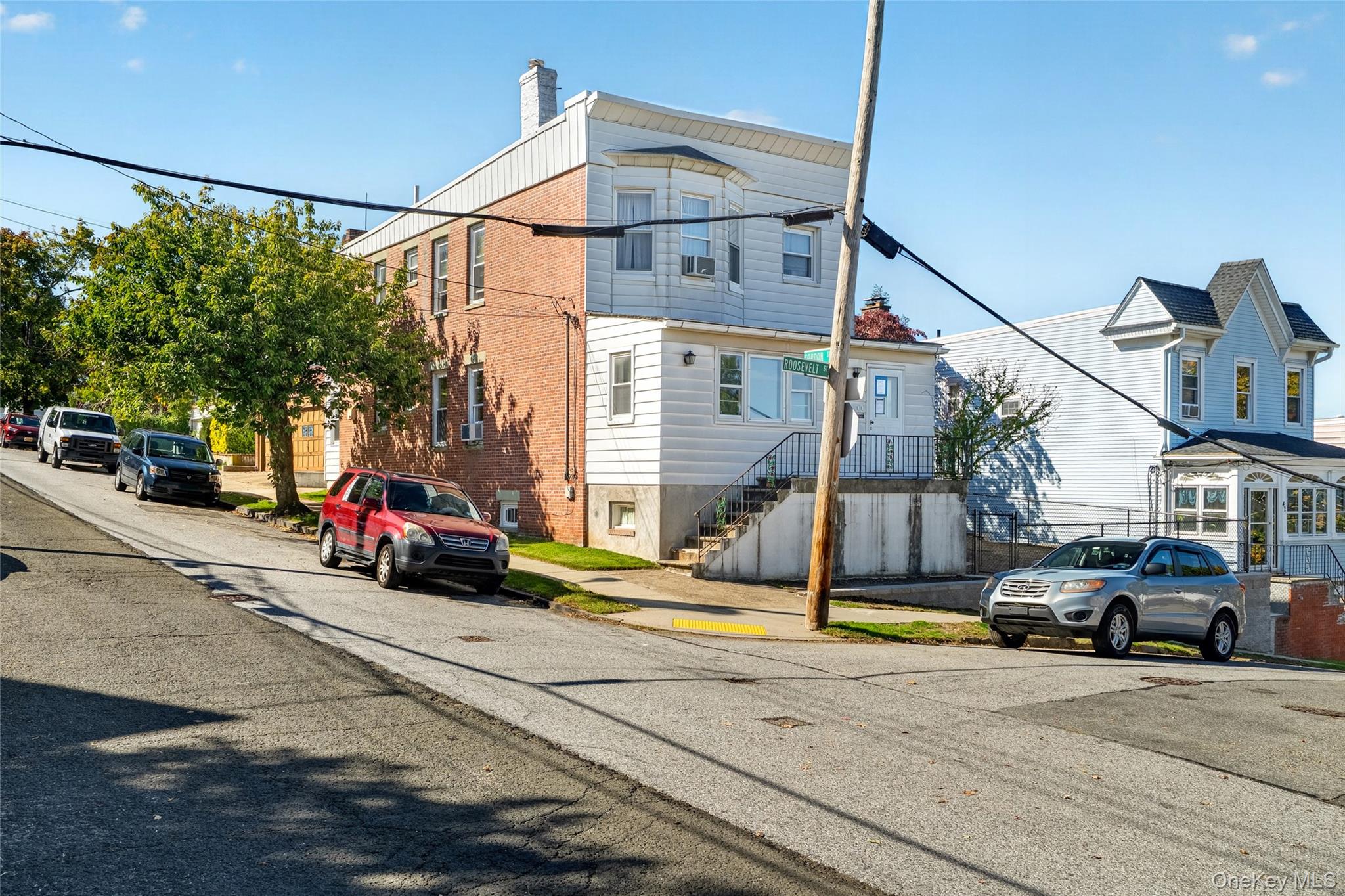 48 Roosevelt Street