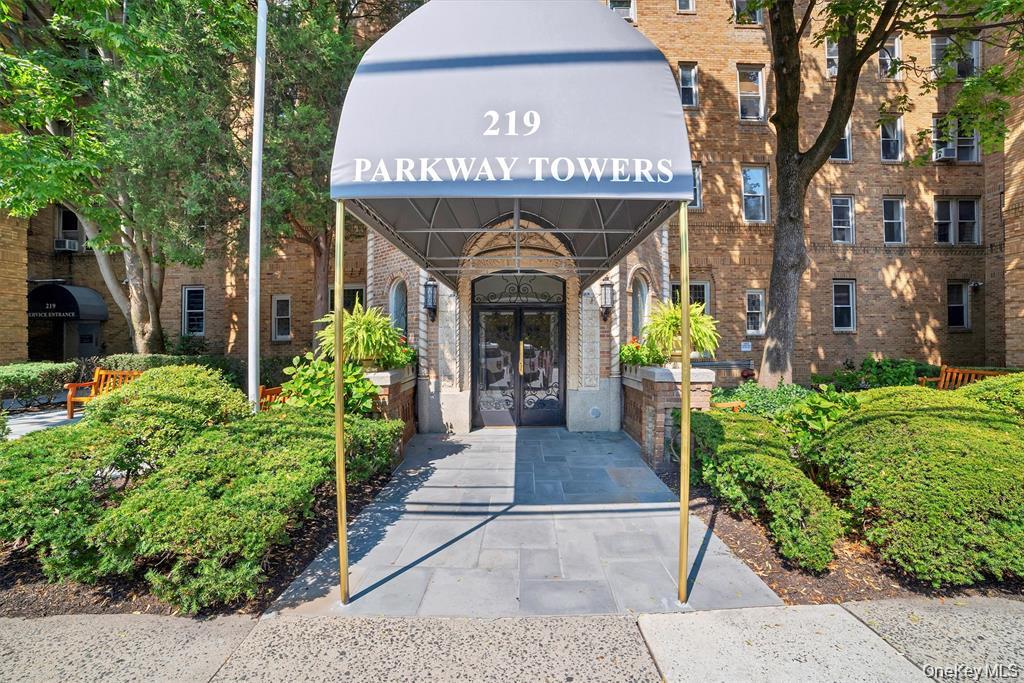 219 Bronx River Road Unit 5a