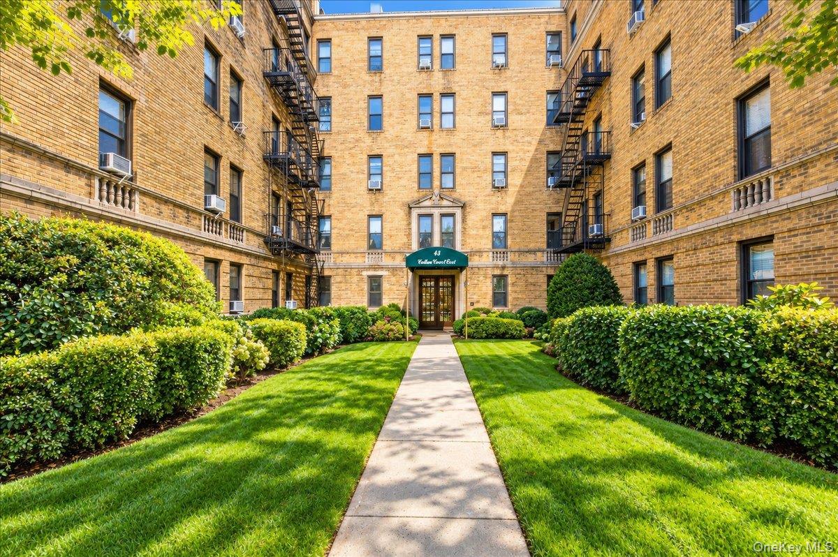 43 Calton Road Unit 4n