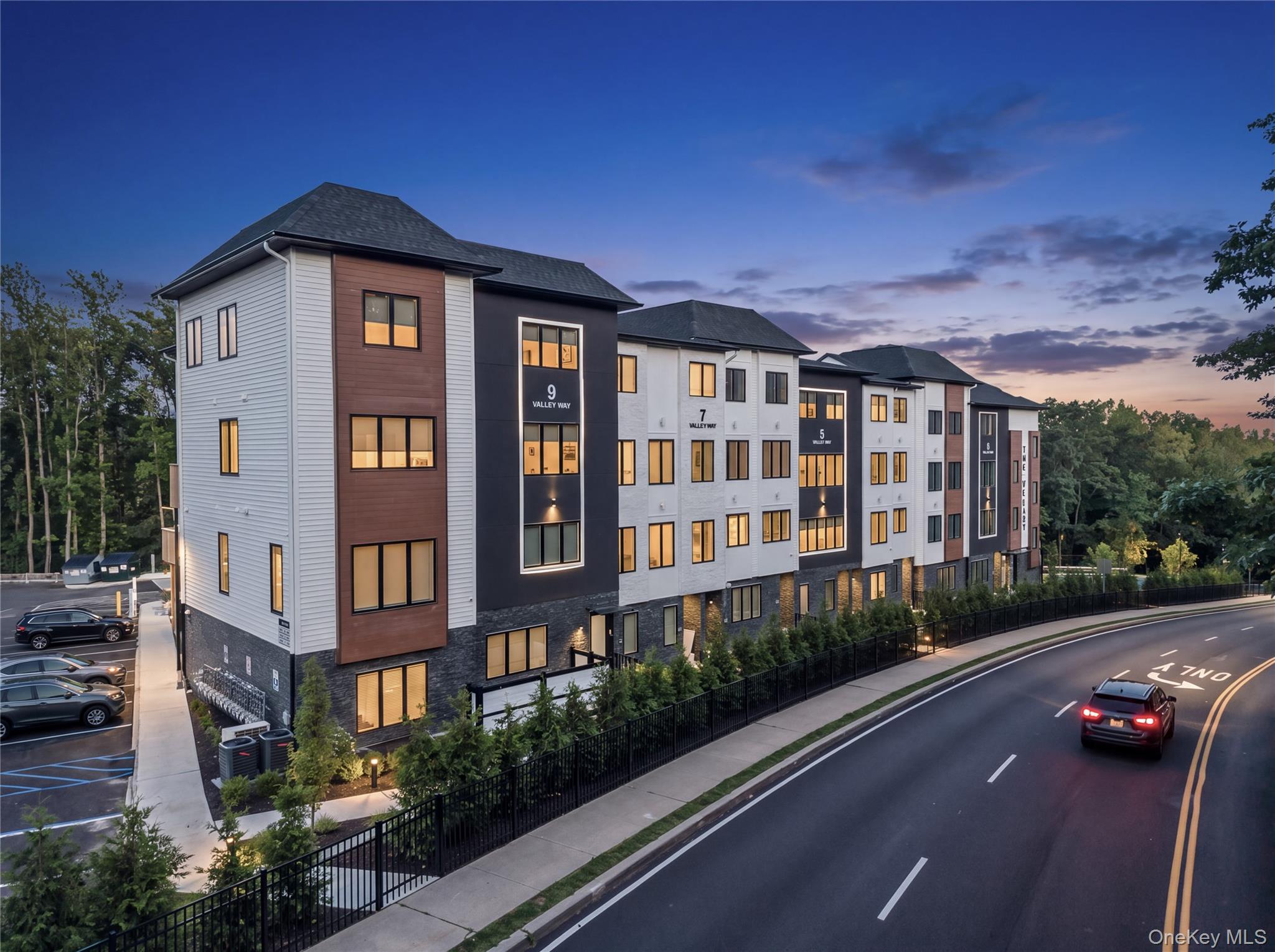 9 Valley Way Unit 301