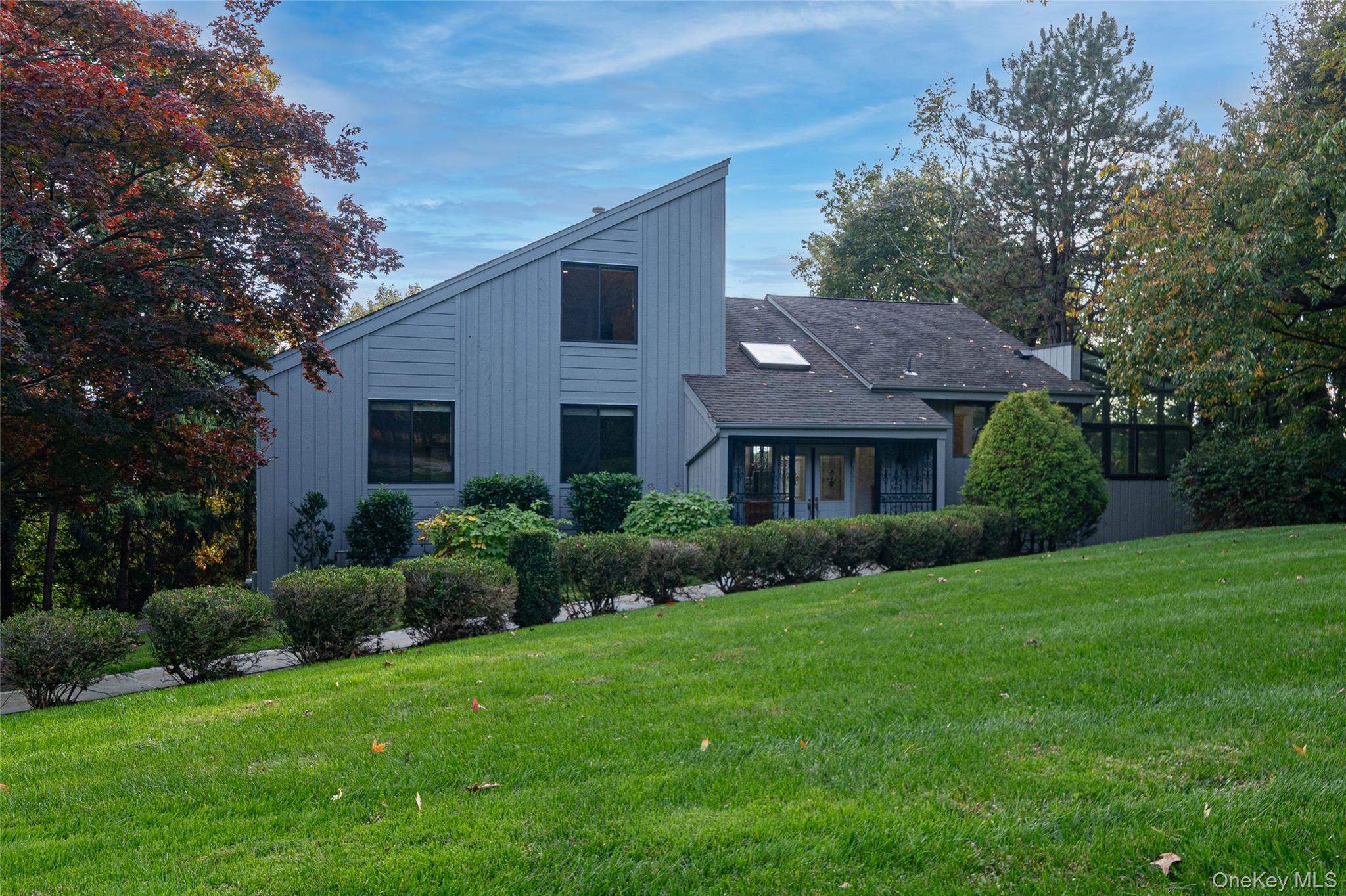 8 Heritage Drive