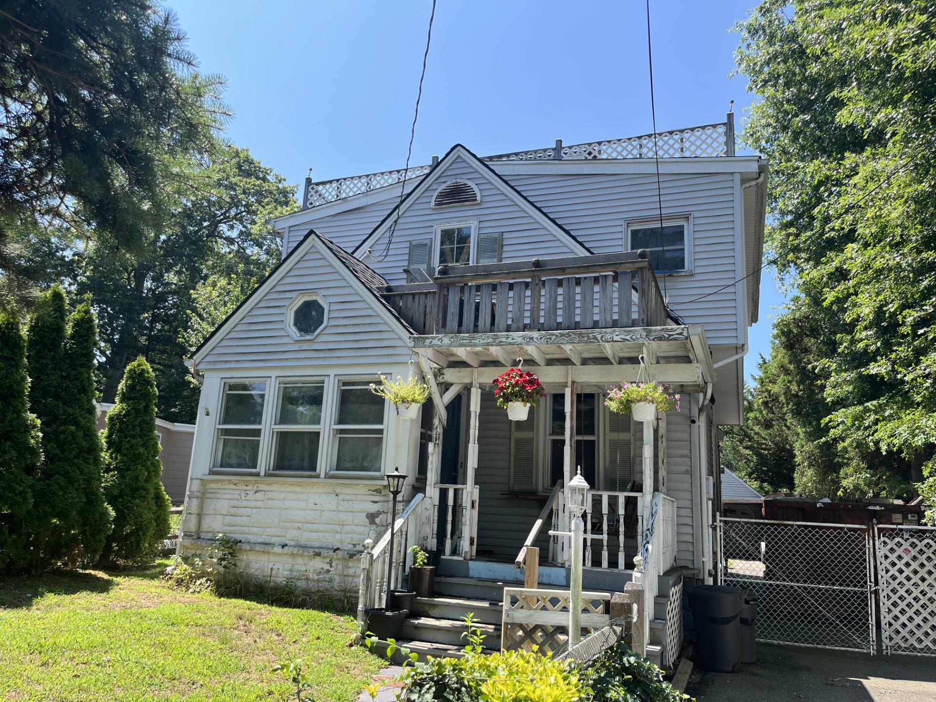 1014 Washington Drive