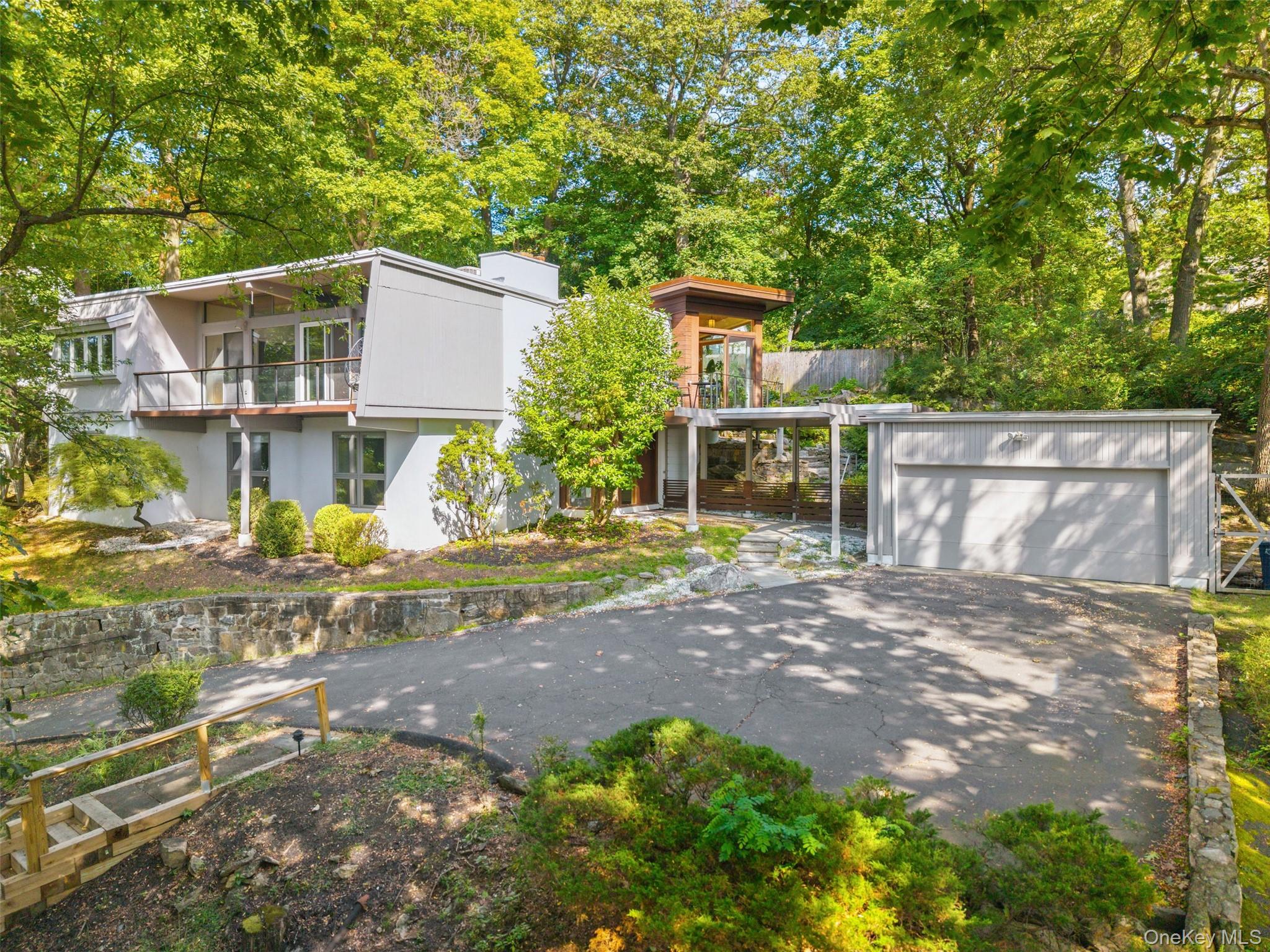 66 Summit Drive