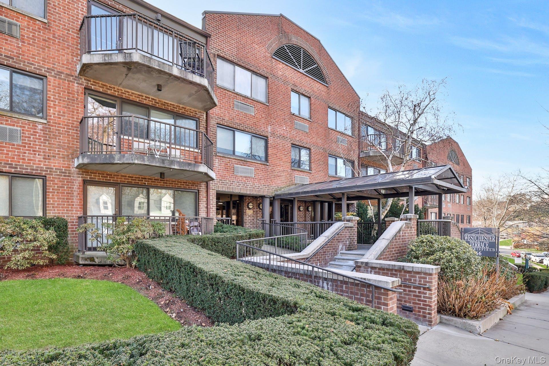 66 Crisfield Street Unit: 3Y