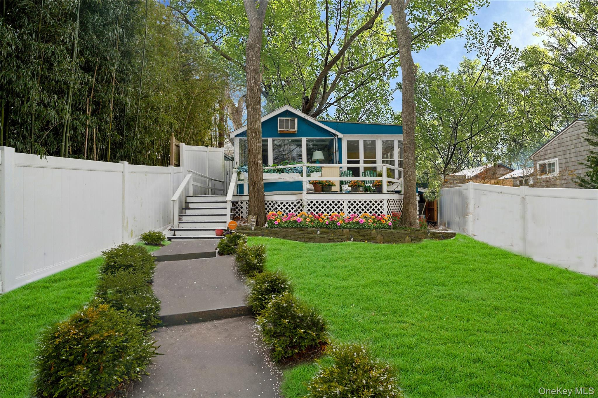 74 Richardson Avenue