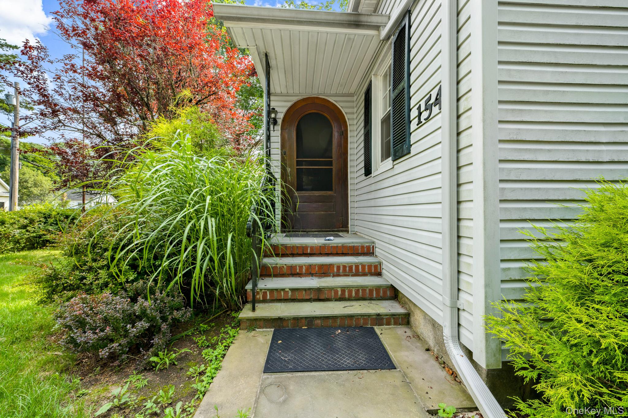 154 Cedar Road E