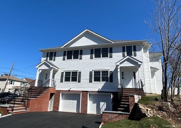 61 Adelphi Avenue