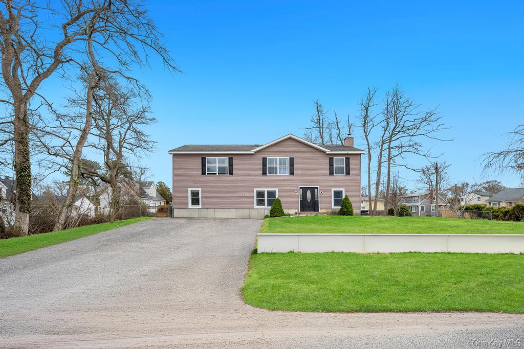236 Forest Road W