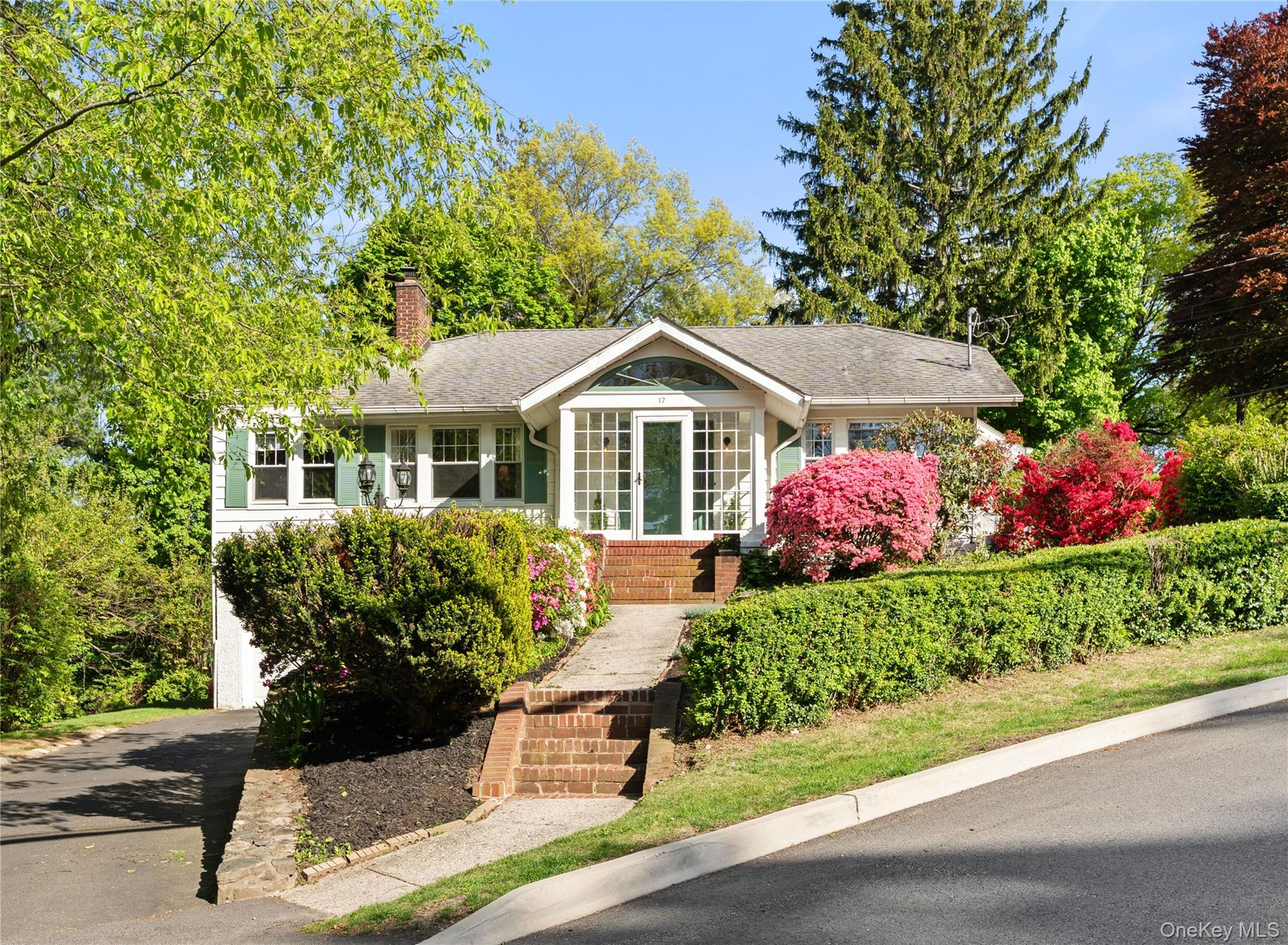 17 Euclid Avenue