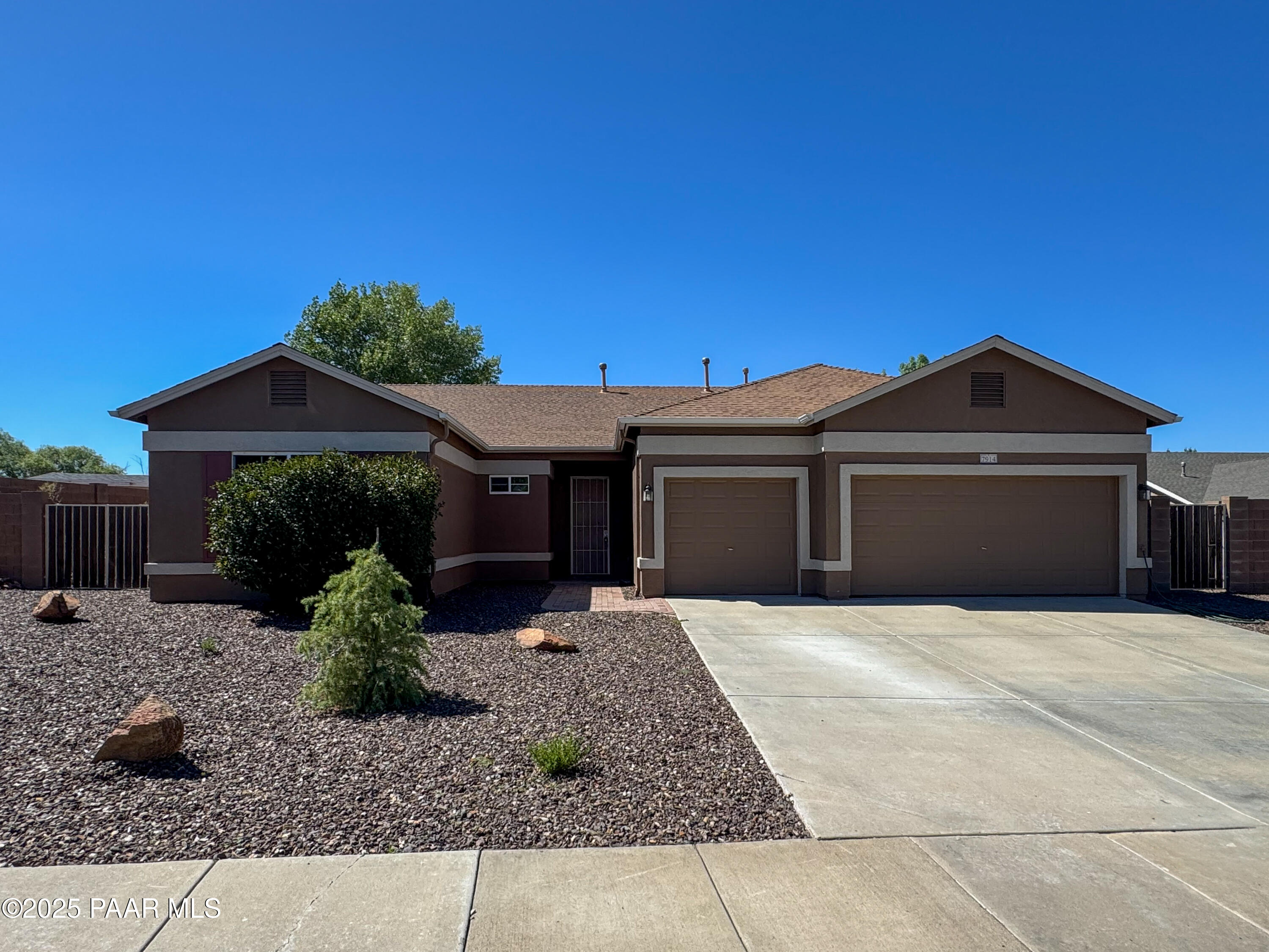 7914 Prickly Pear