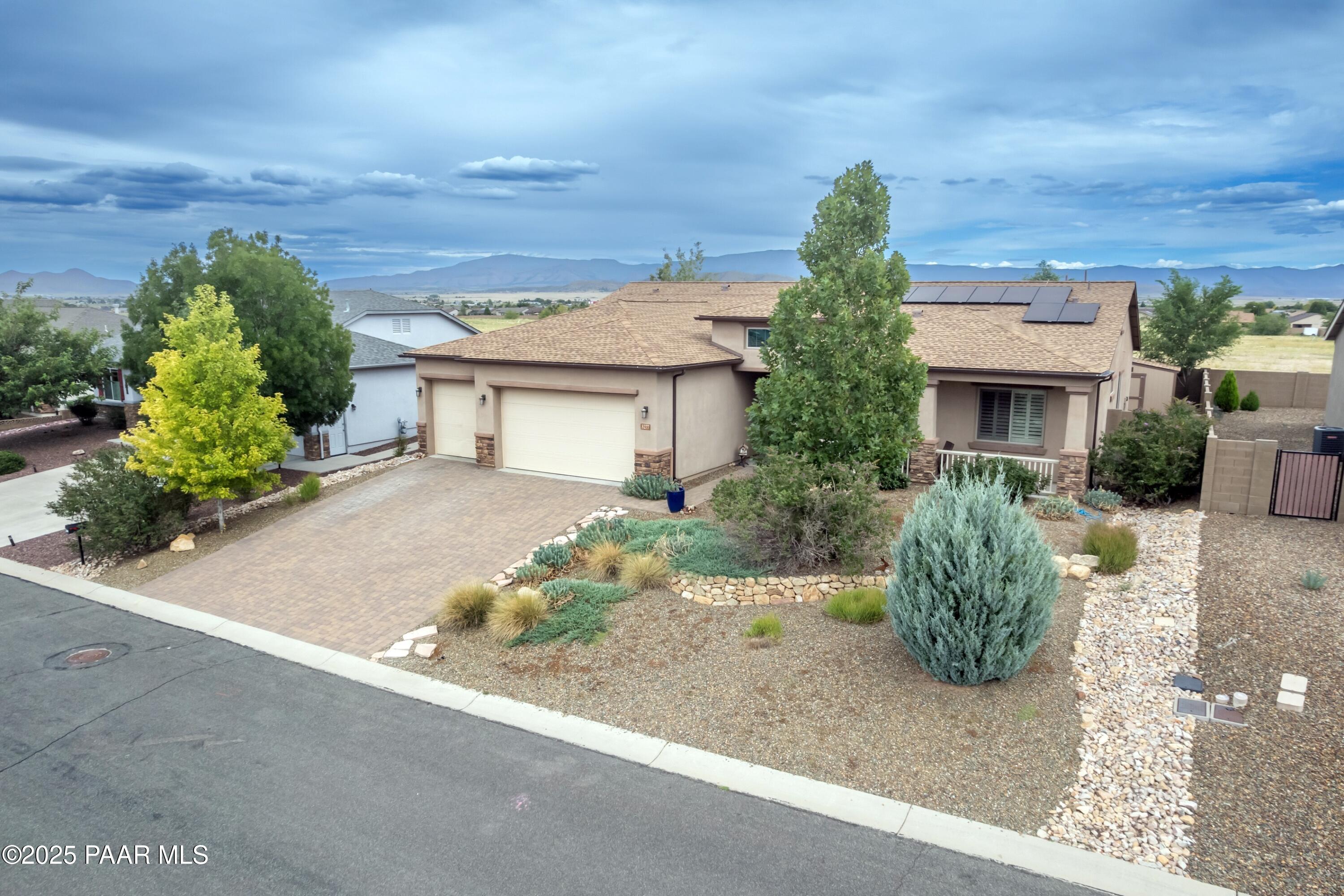 8277 N Sage Vista