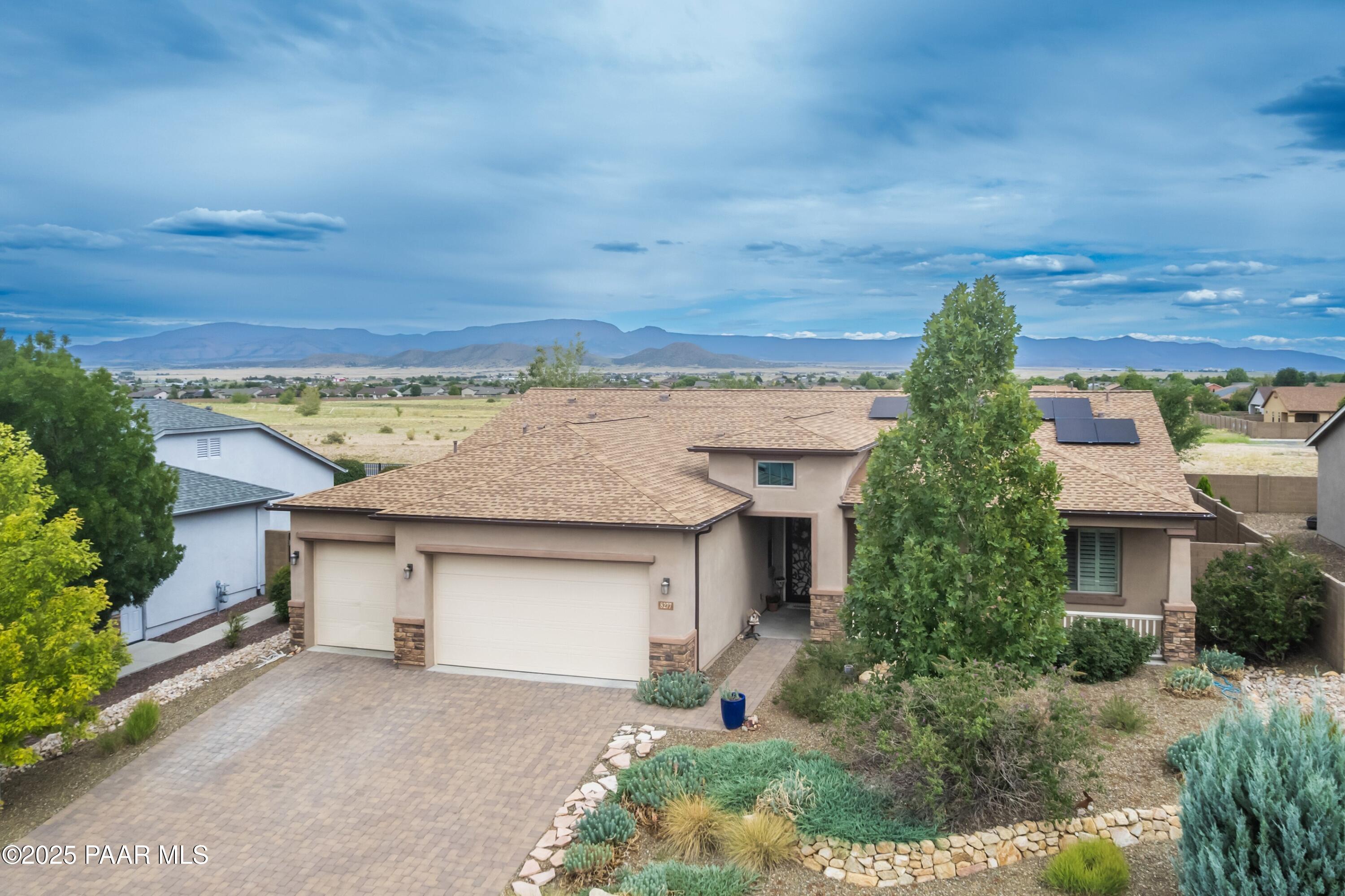 8277 N Sage Vista