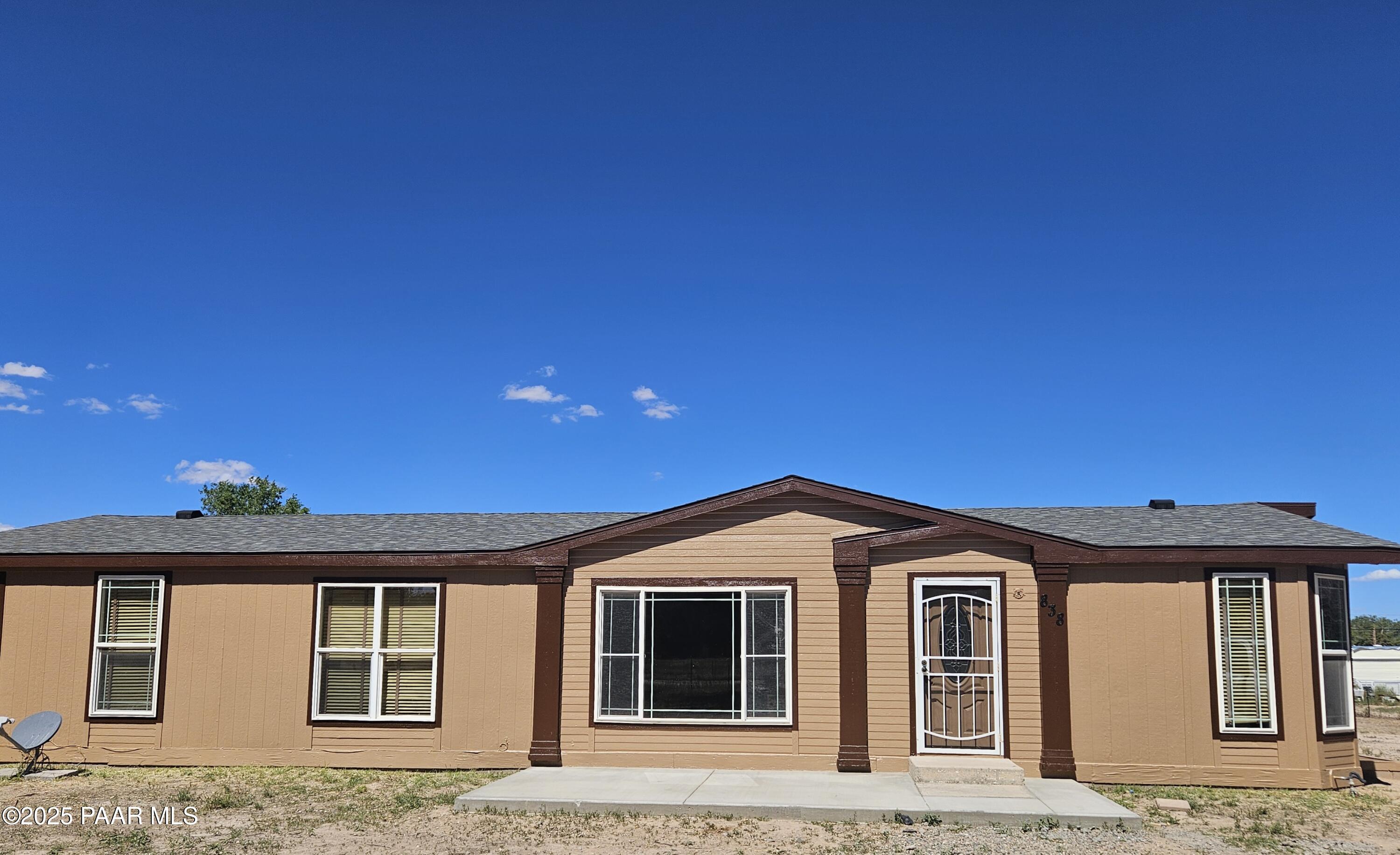 838 E Adams Drive