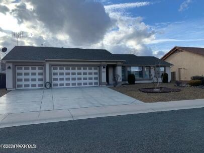 7810 N Highview
