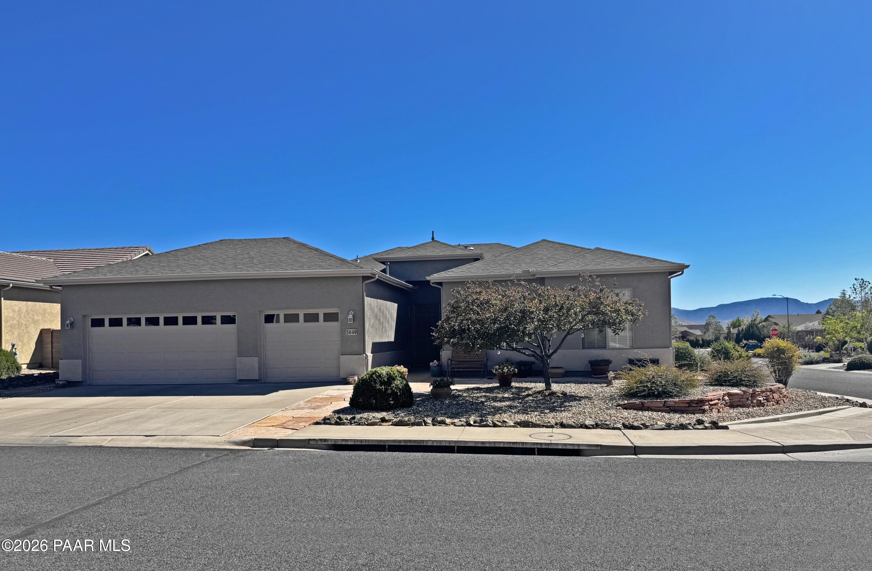 5649 N Bentley Court