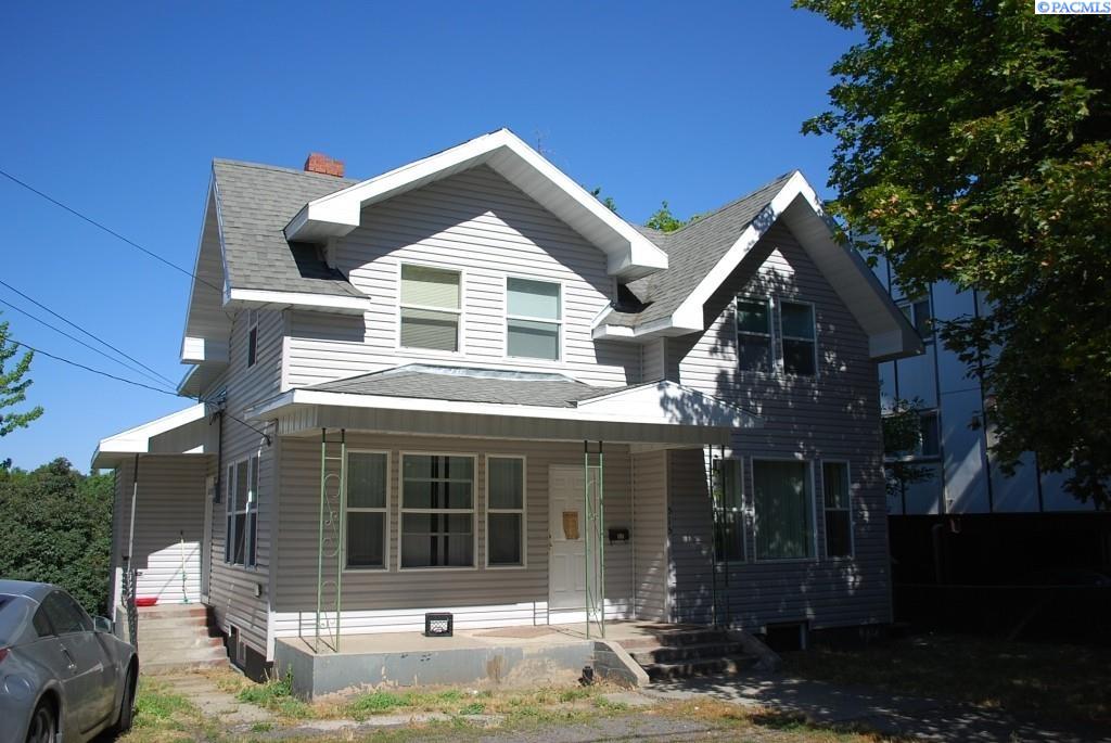 513 515 NE Kamiaken Street