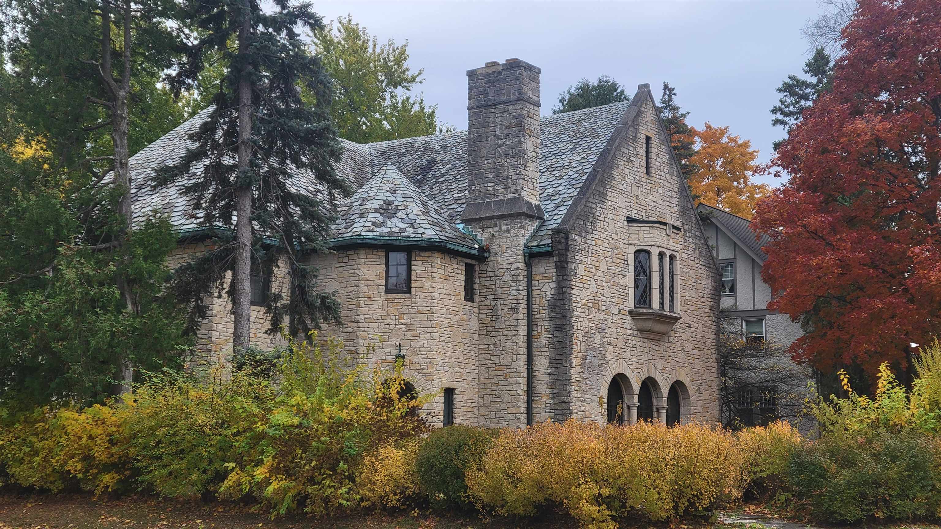 1101 S MONROE Avenue