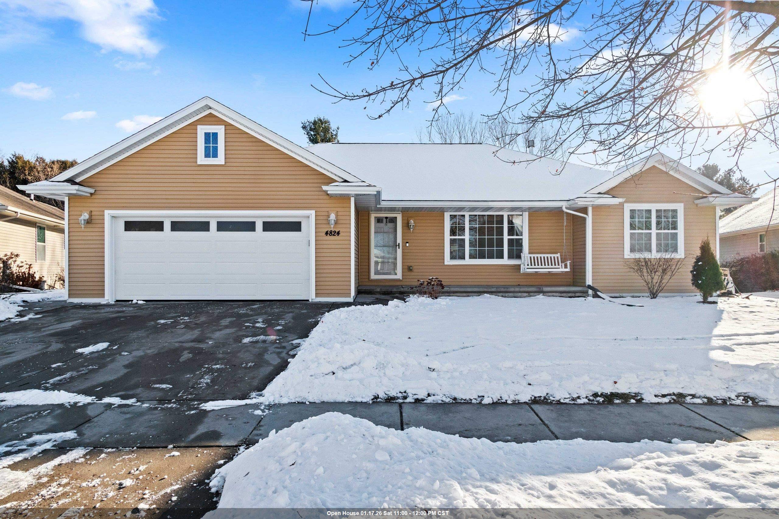 4824 ISABELLA Circle