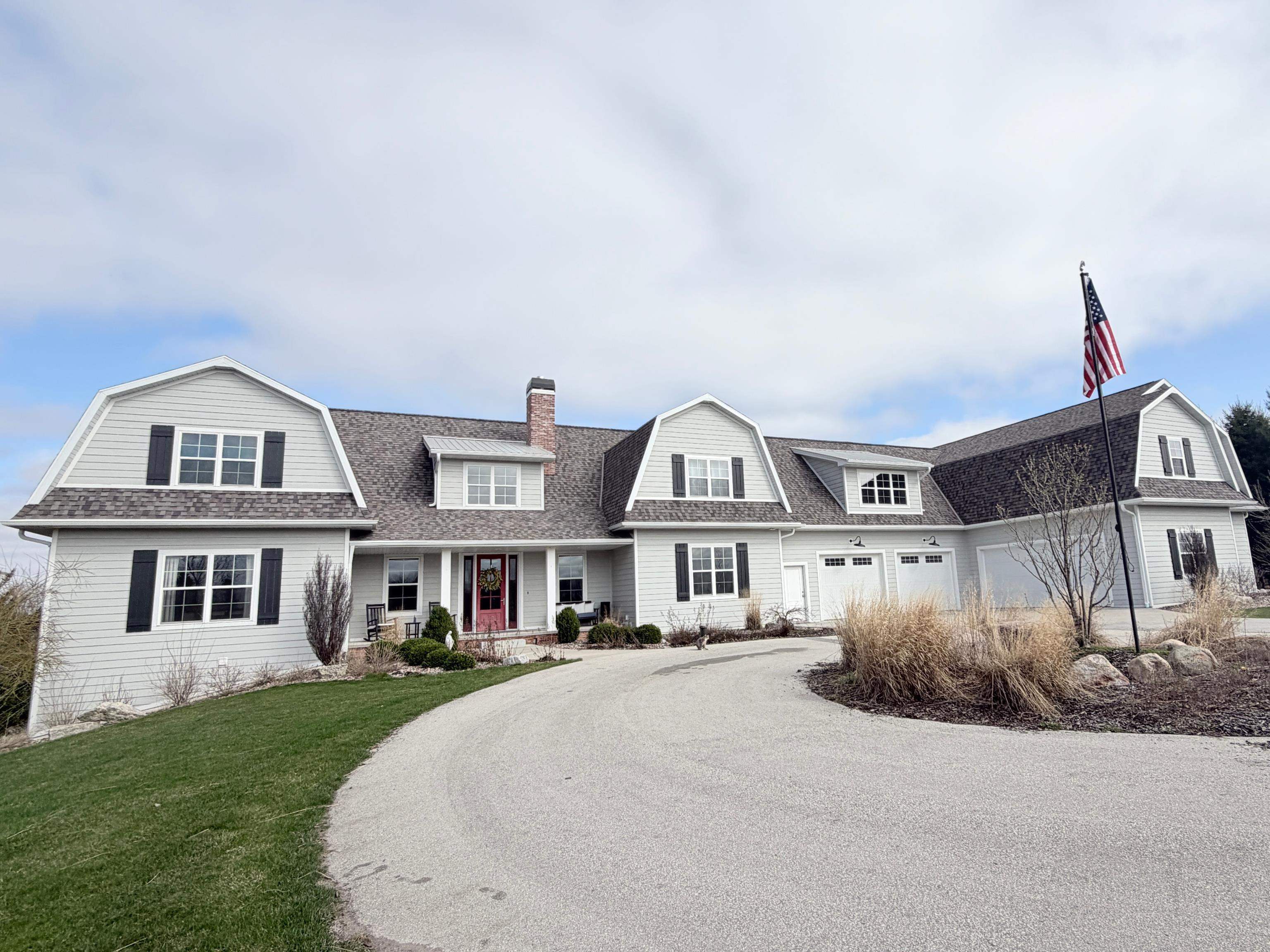 5431 RIVER OAKS Drive