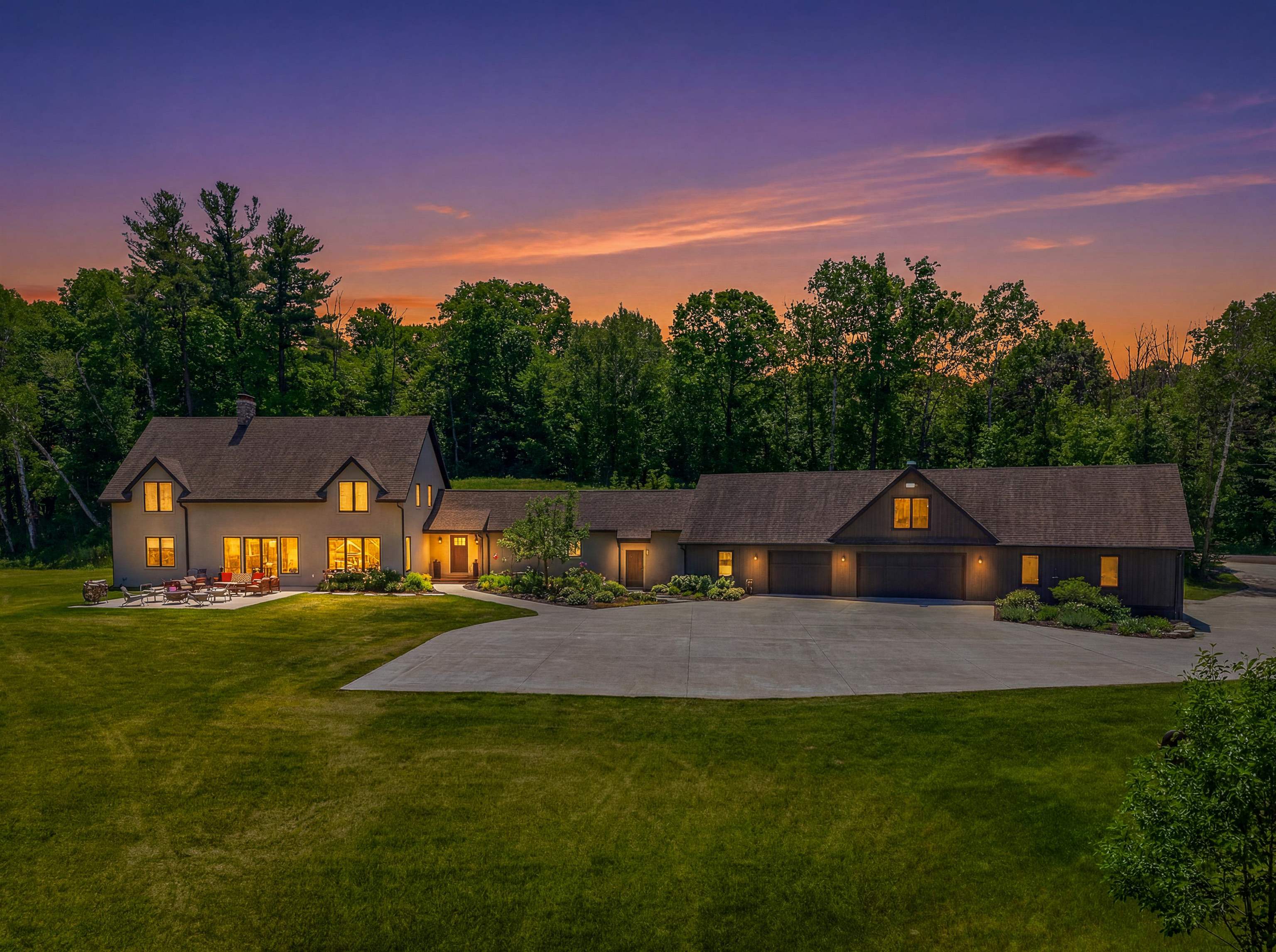 15109 MORAINE Road