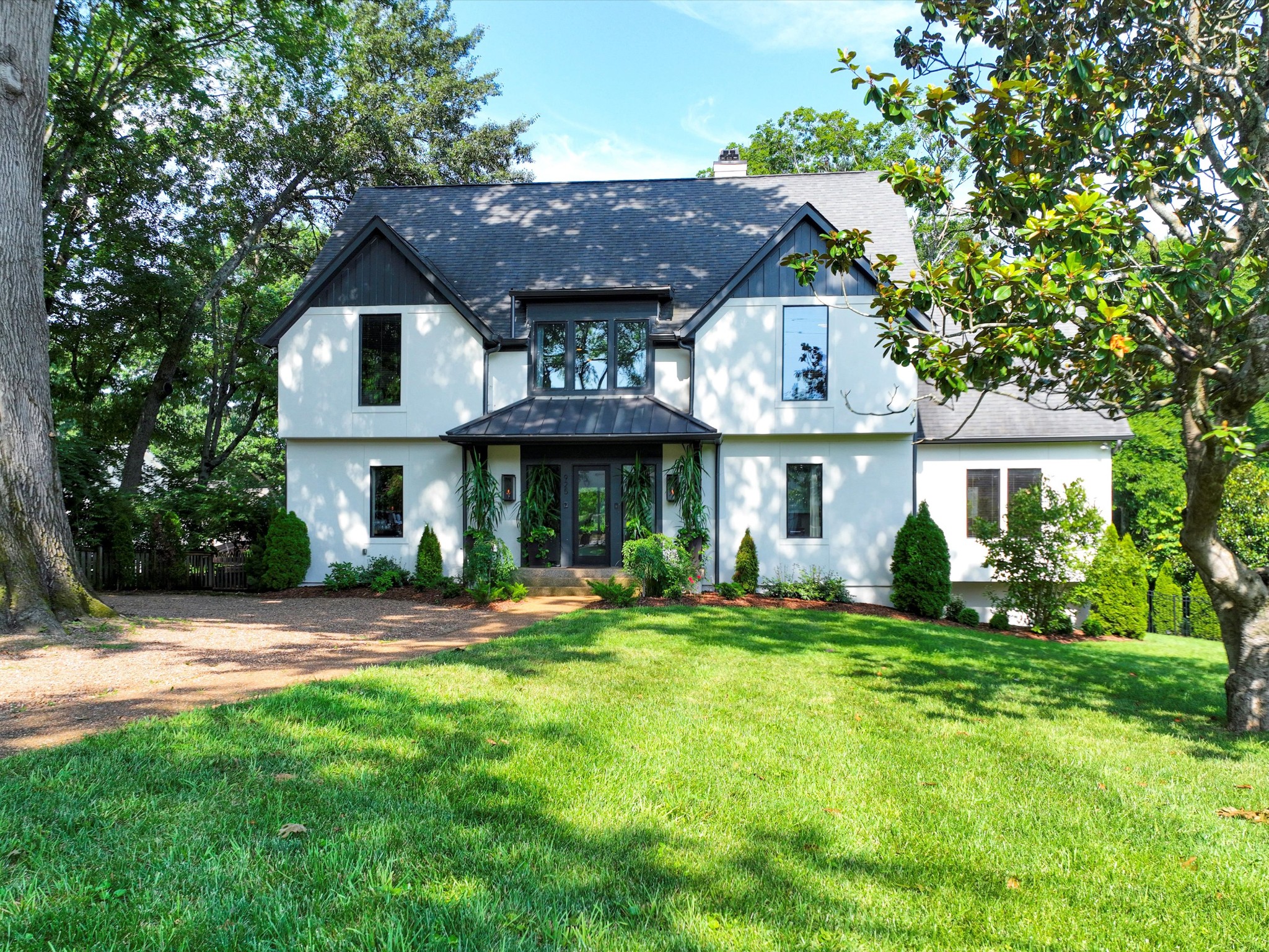 925 Wilson Blvd