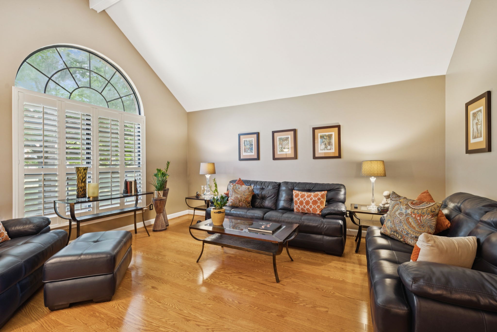9225 Sawyer Brown Rd Unit: 9225