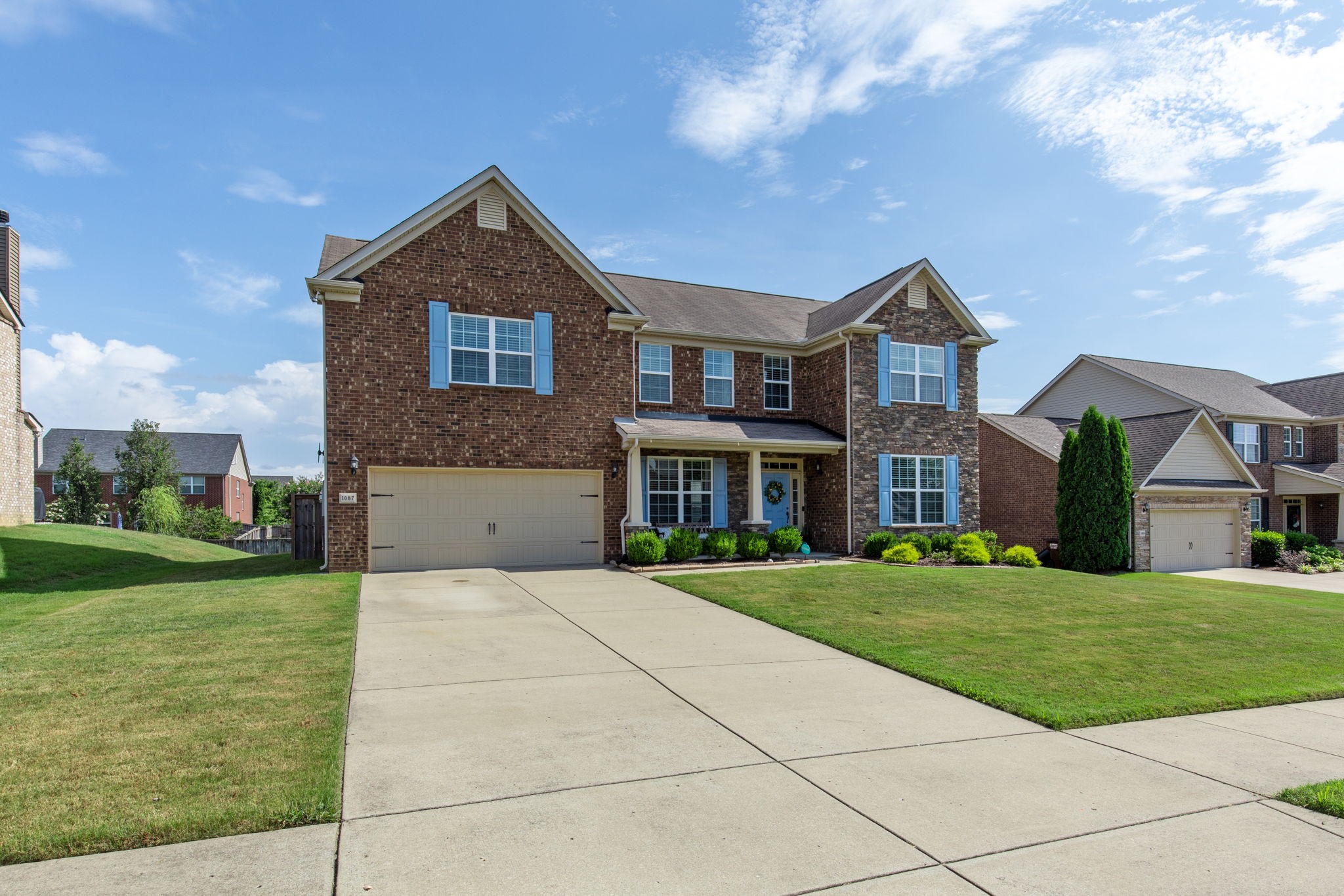 1087 Abberley Cir