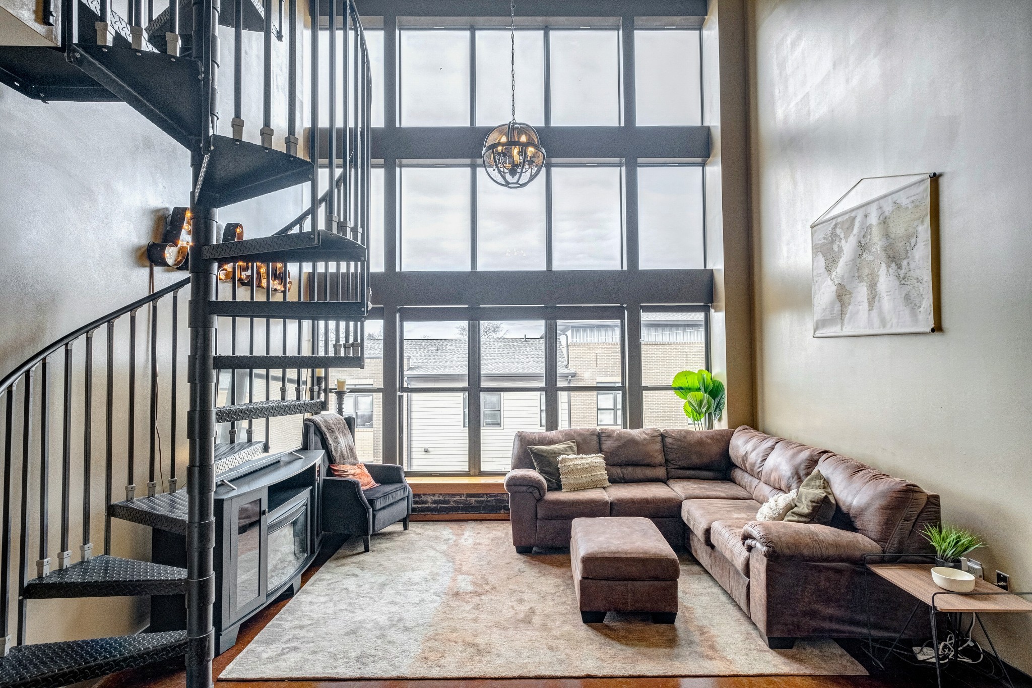 1400 Rosa Parks Blvd Unit: 320