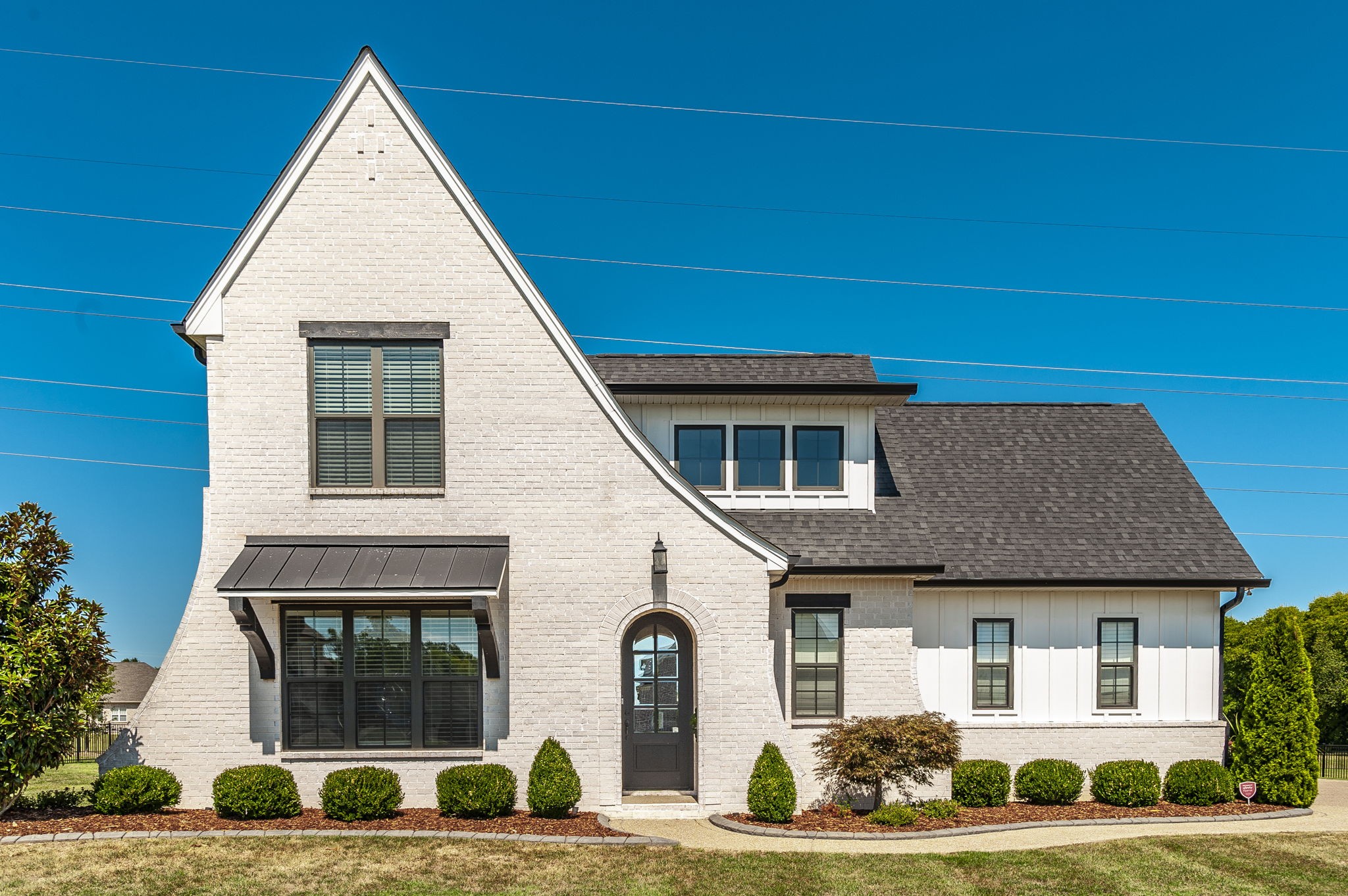 977 Westbrook Dr