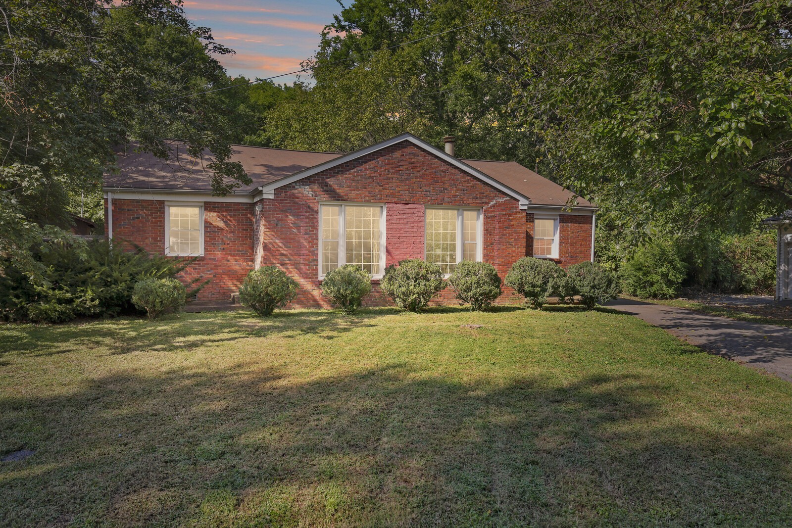 3615 Doge Ct