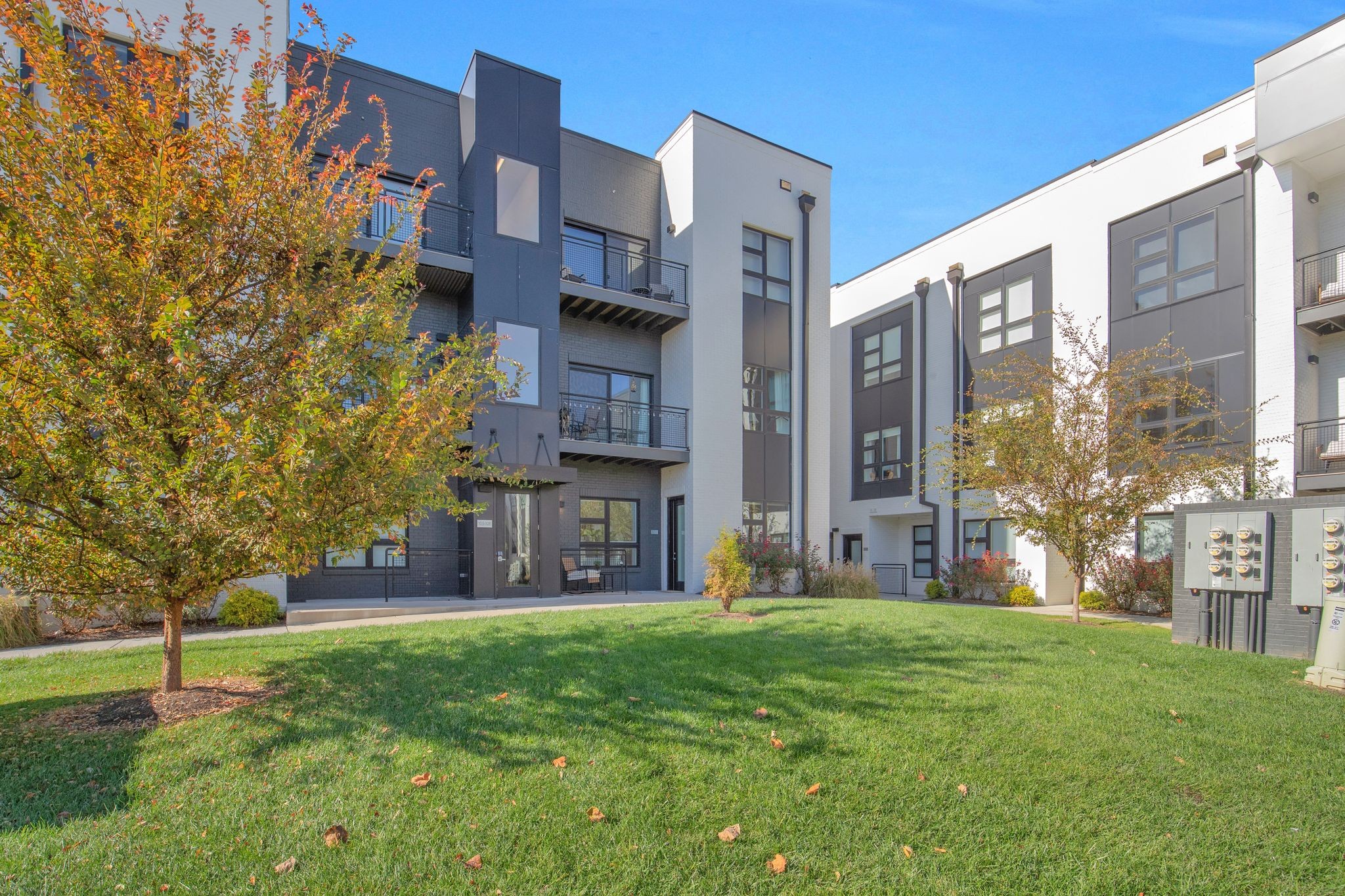 542 Southgate Ave Unit: 102