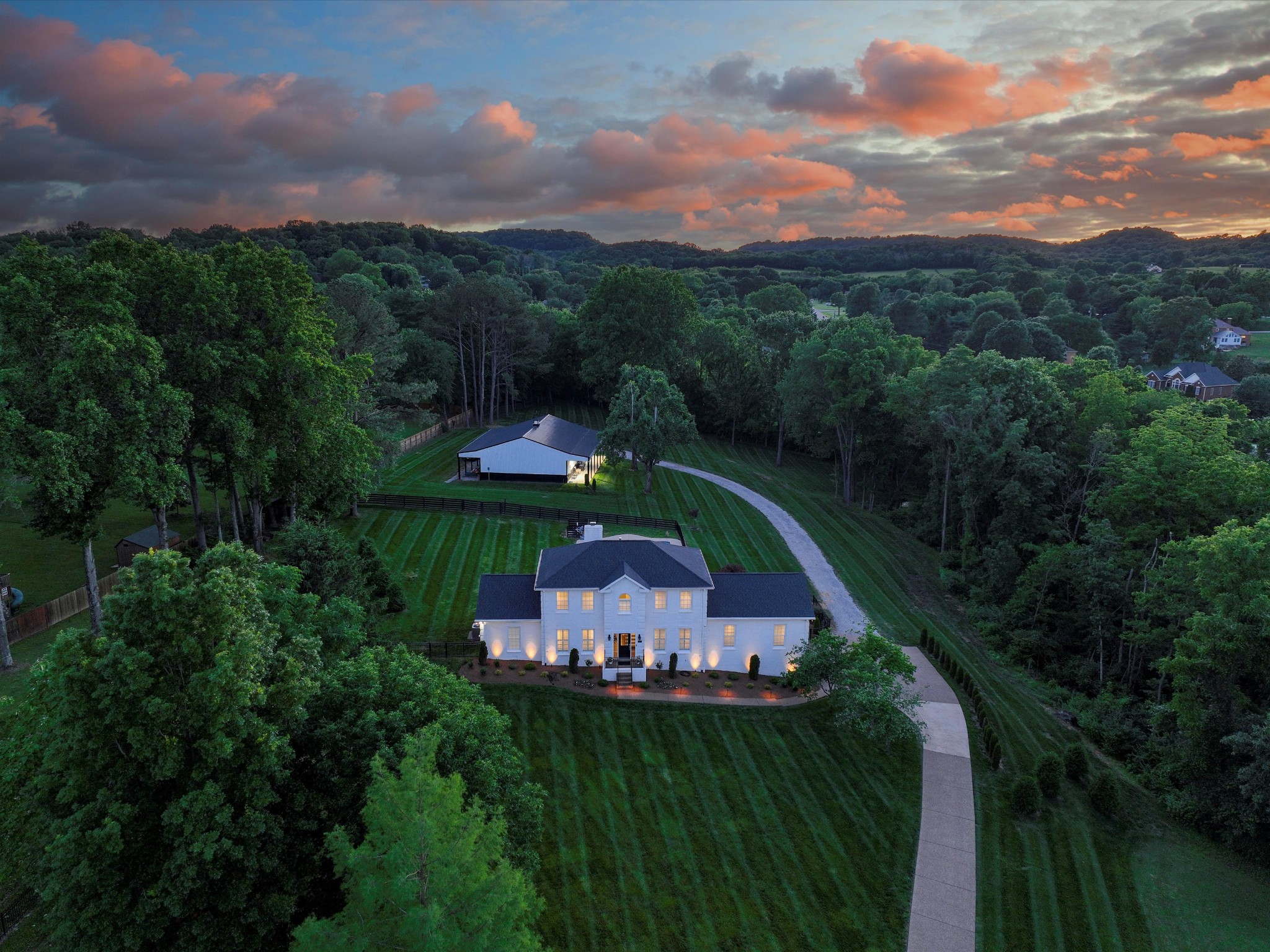 2207 Oakwood Ct
