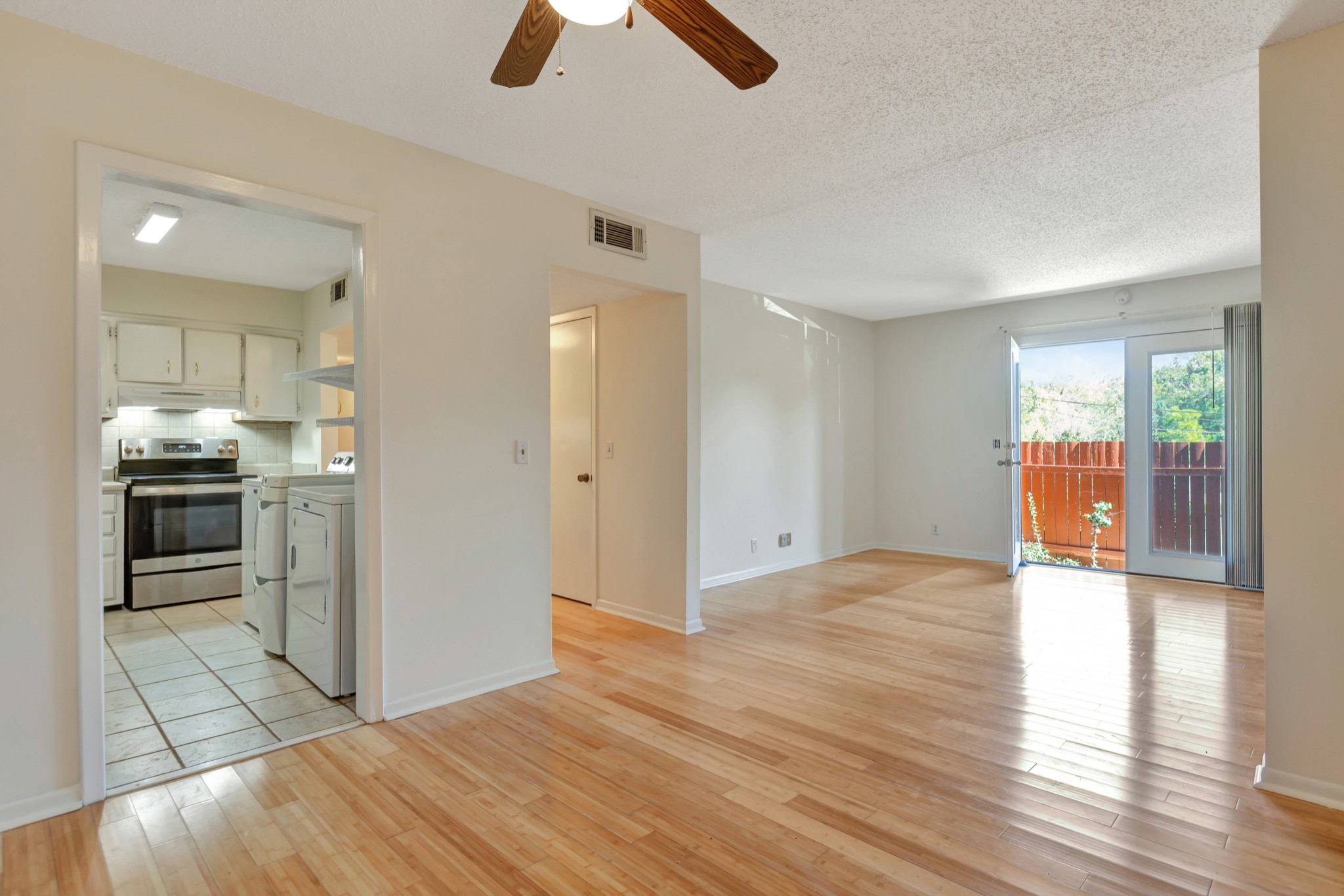 515 Basswood Ave Unit: E58