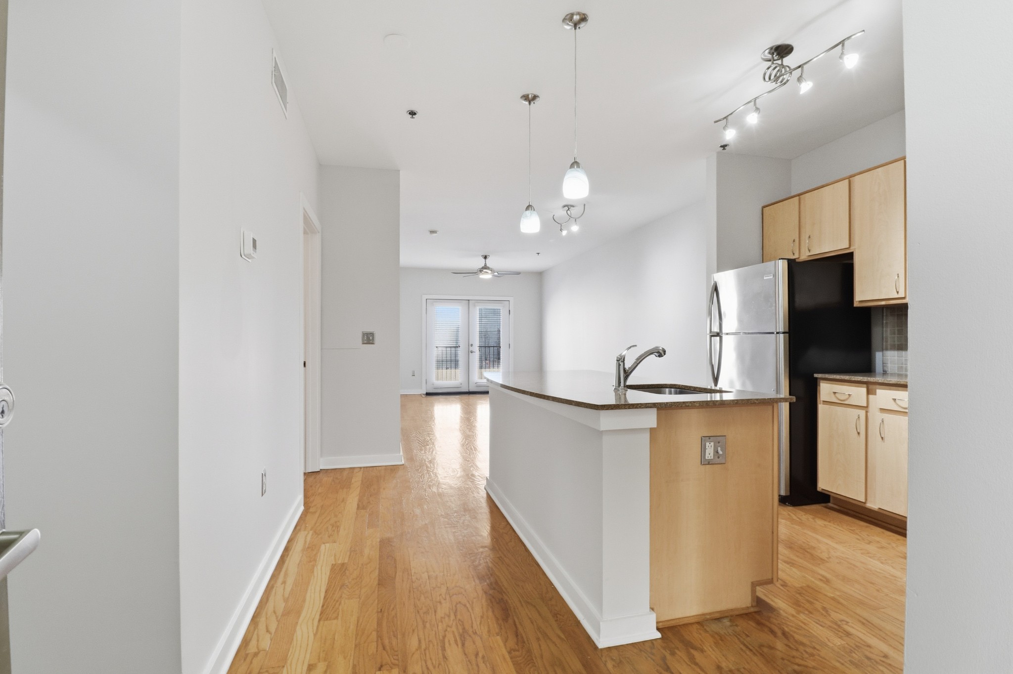 1803 Broadway Unit: 519