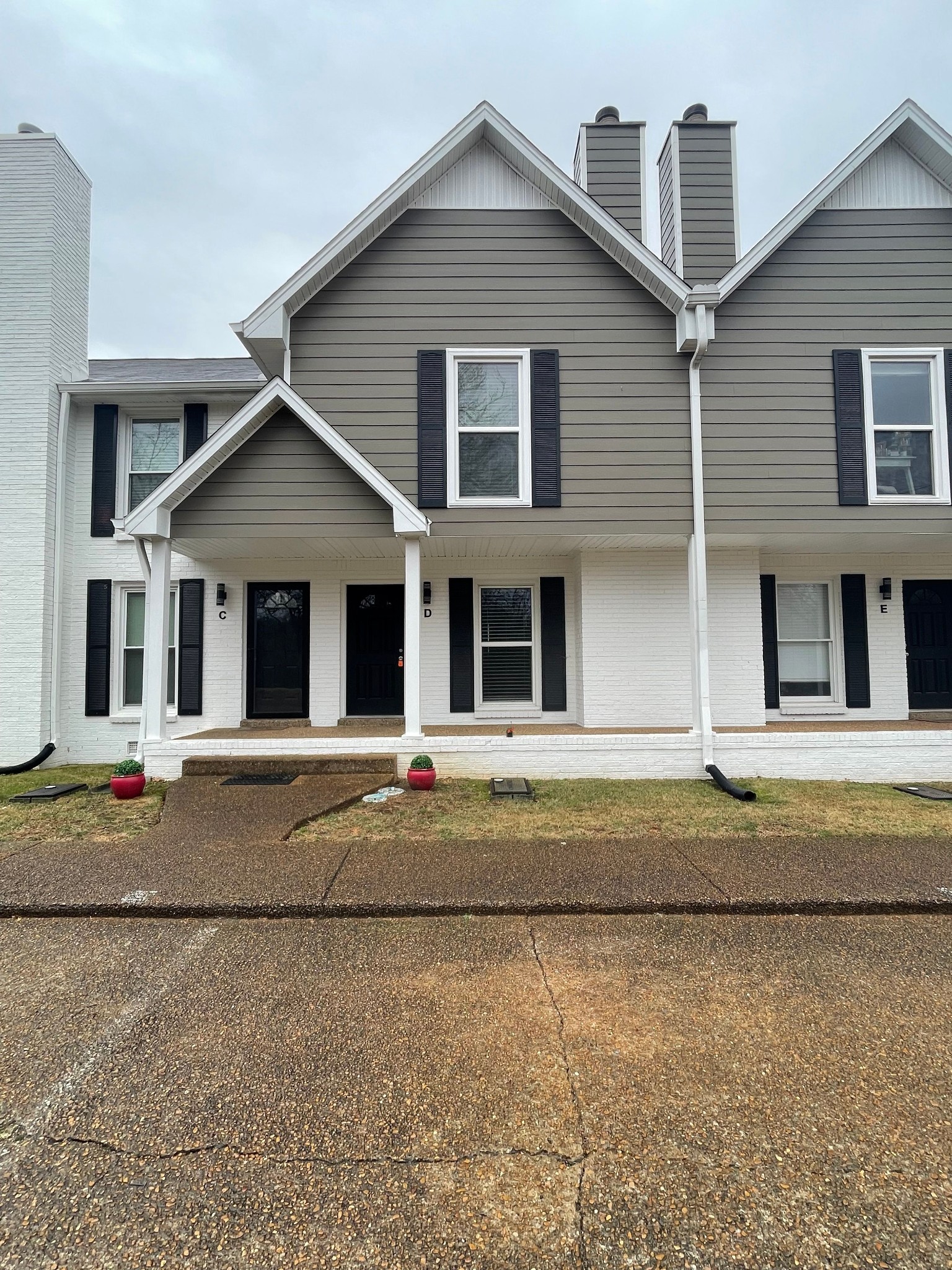 724 Due West Ave, N Unit: D