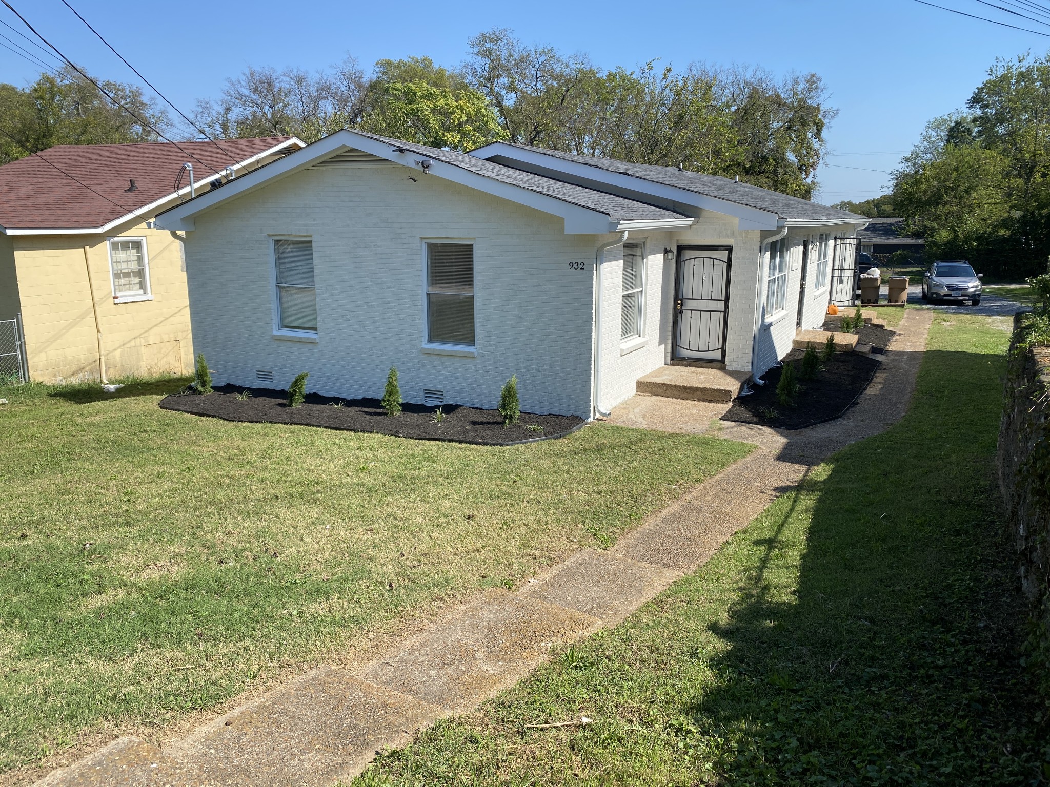 932 33rd Ave, N Unit: A