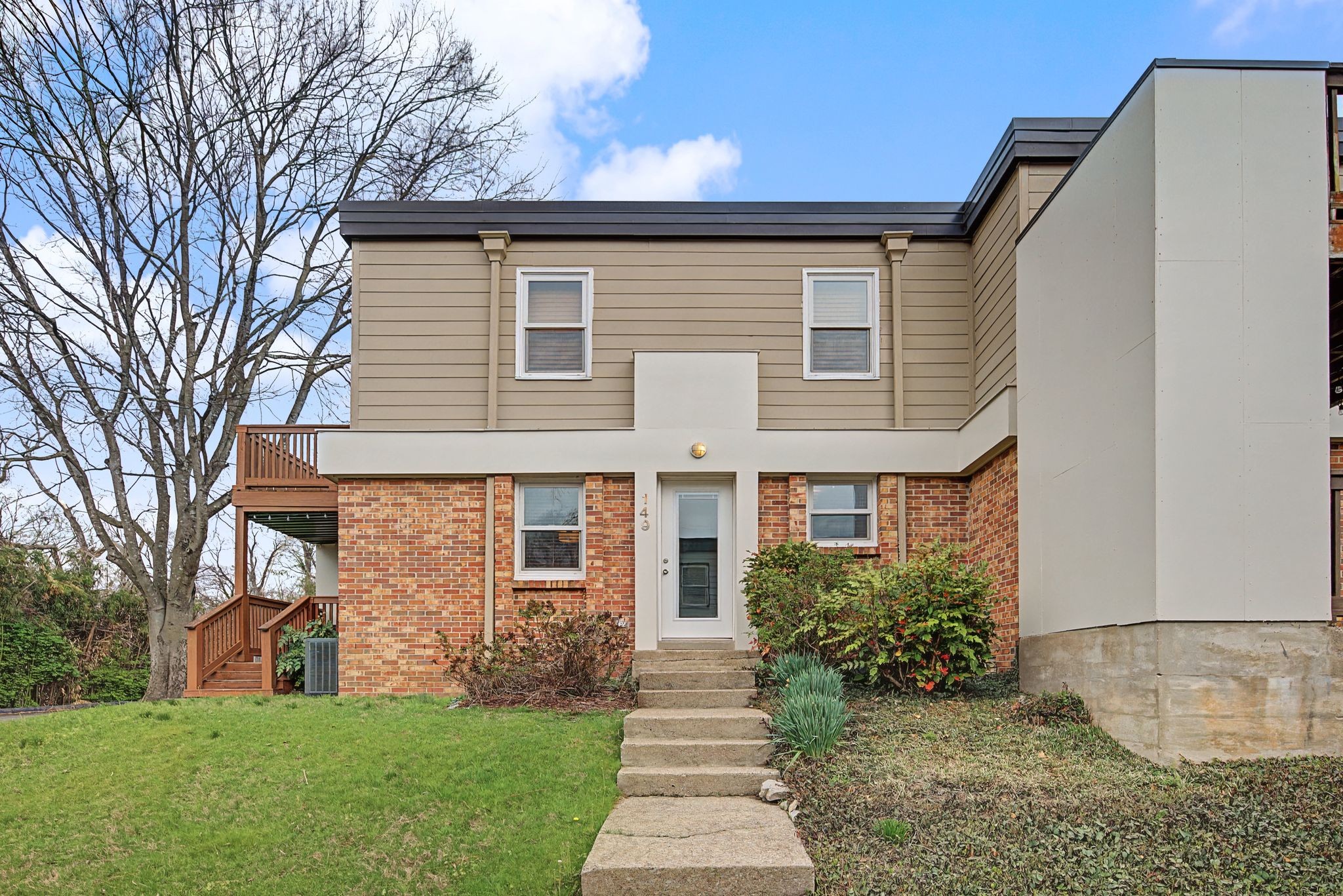 940 Gale Ln Unit: 149