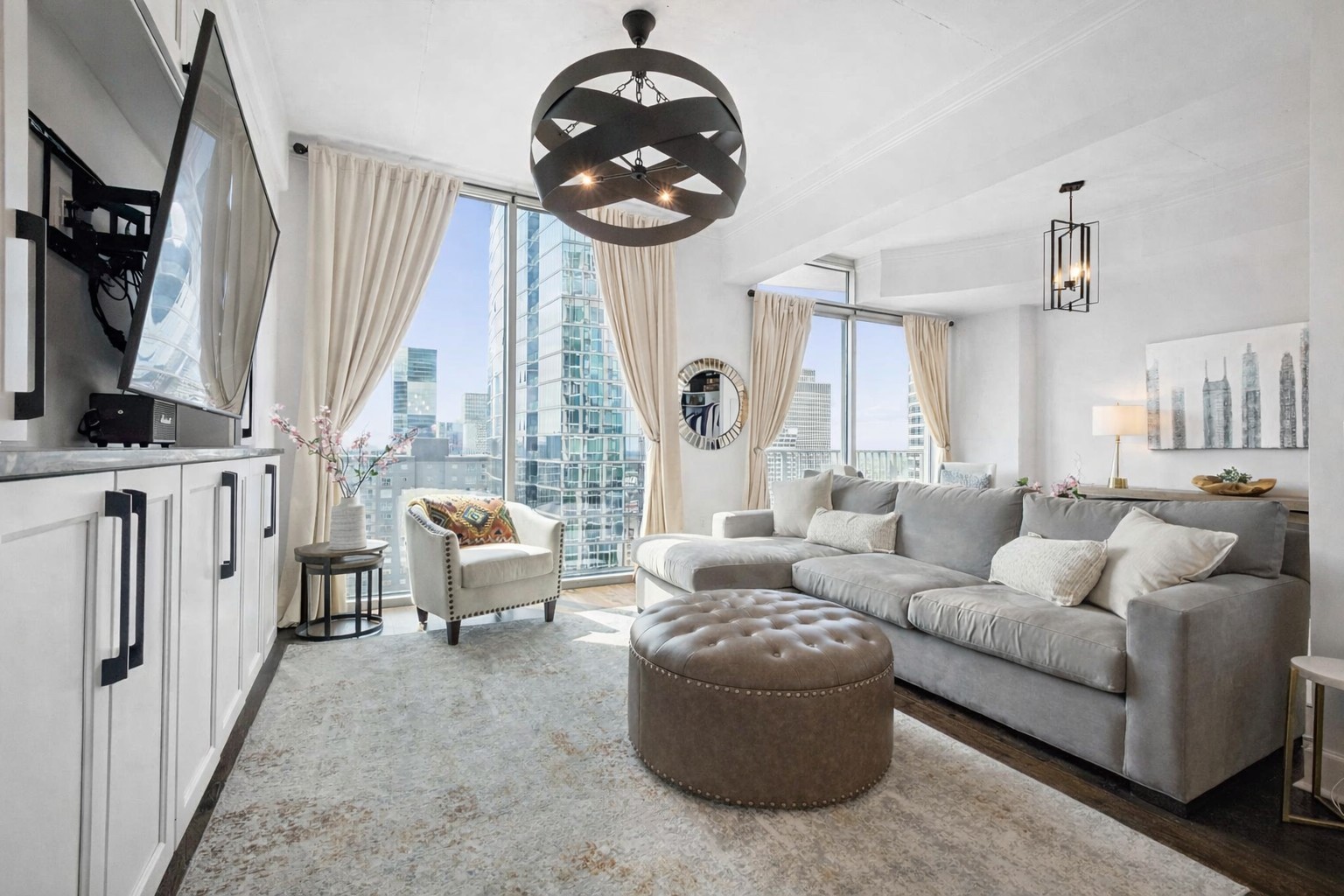 415 Church St Unit: 2112