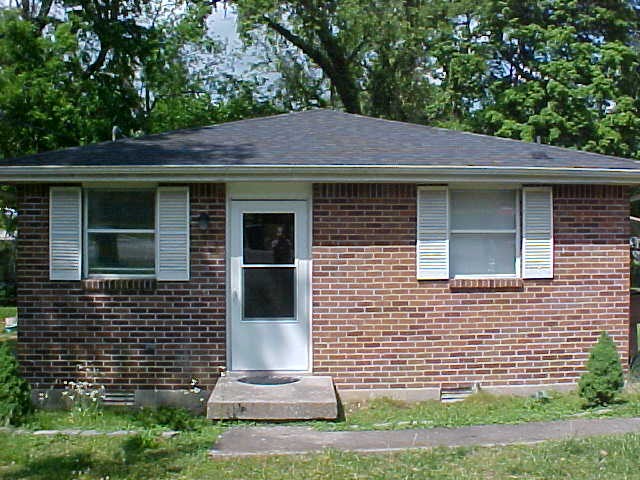 1205 Stratford Ave Unit: B