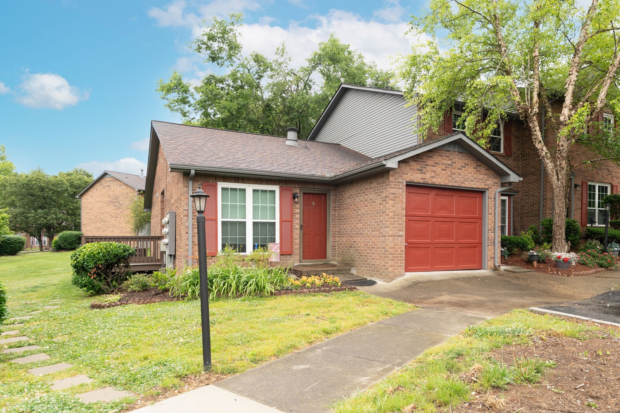 622 Hickory Glade Ct