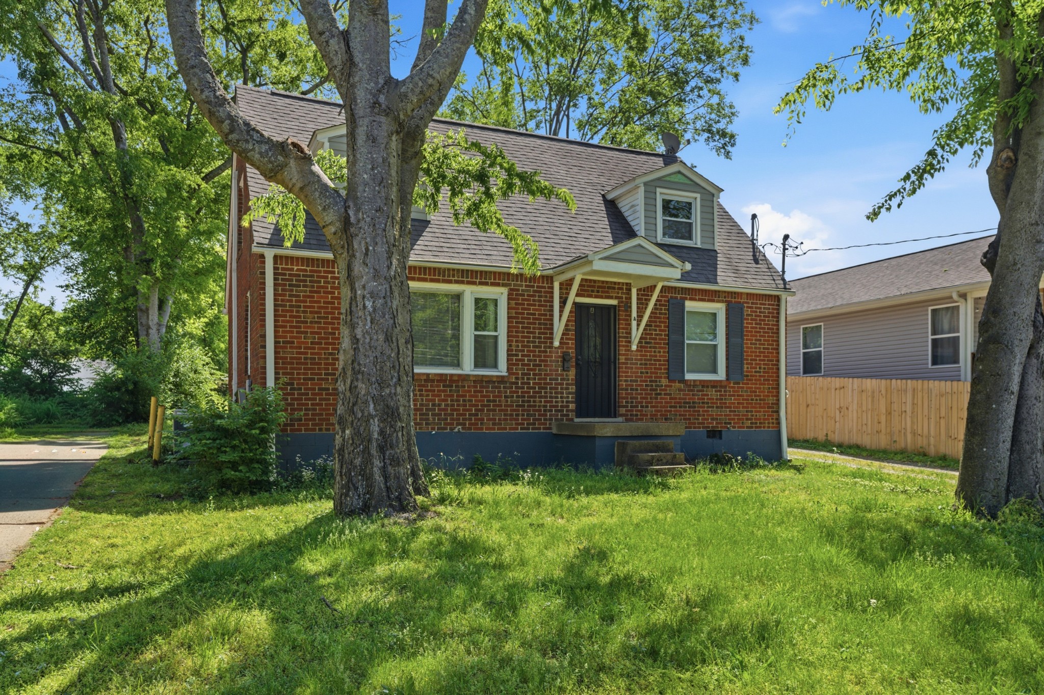 853 Gallavista Ave