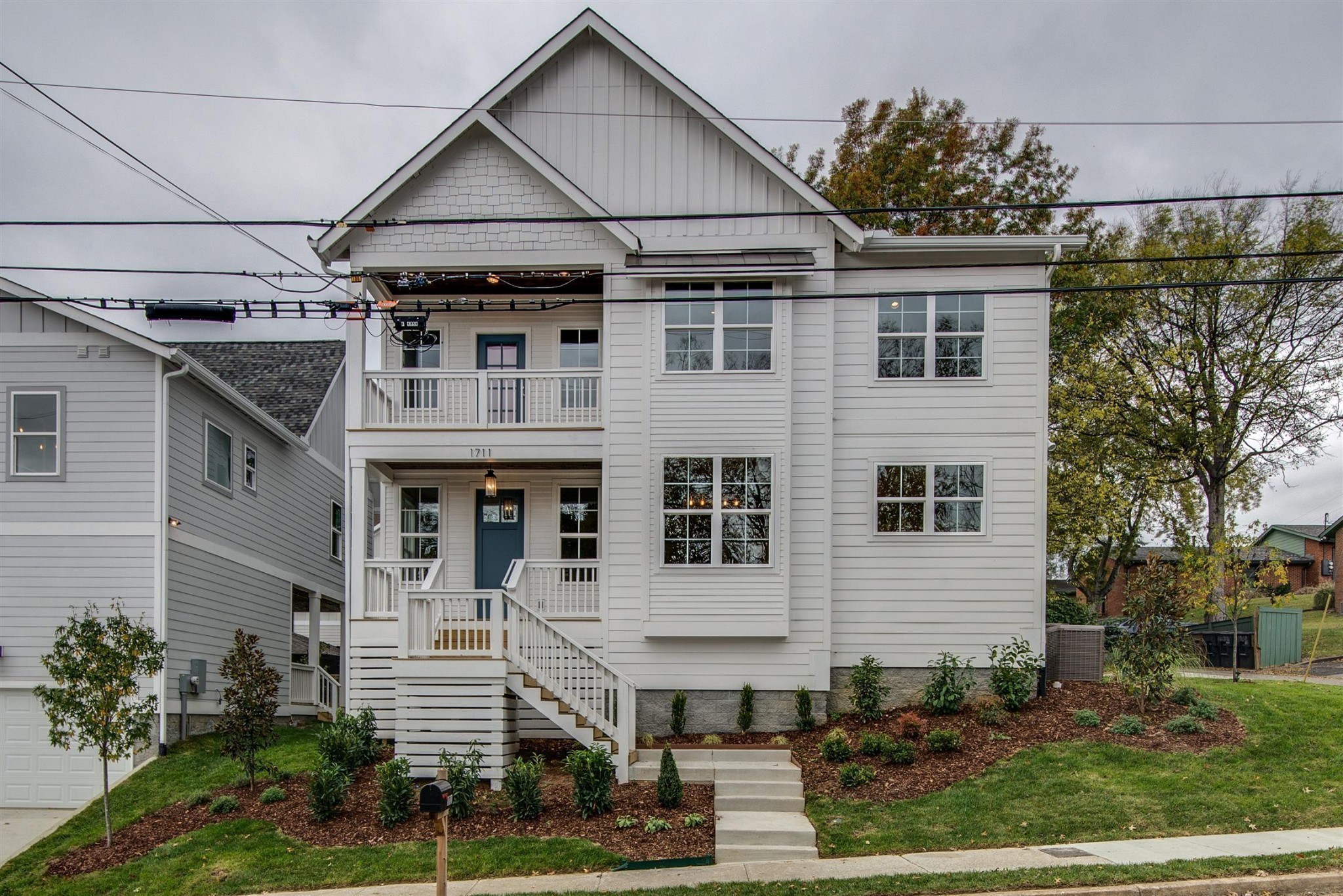 1711 10th Avenue, S