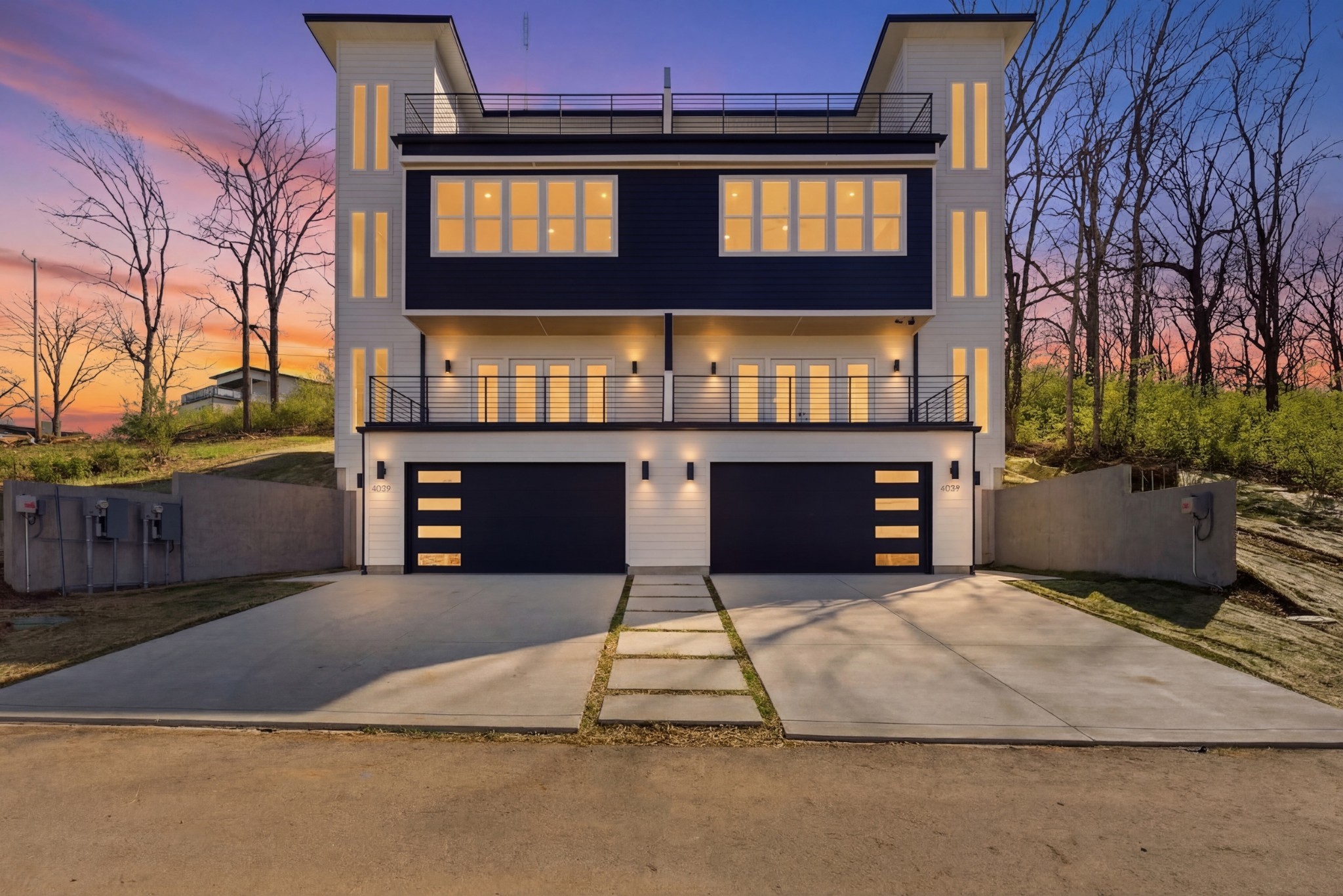 6027 Hill Circle